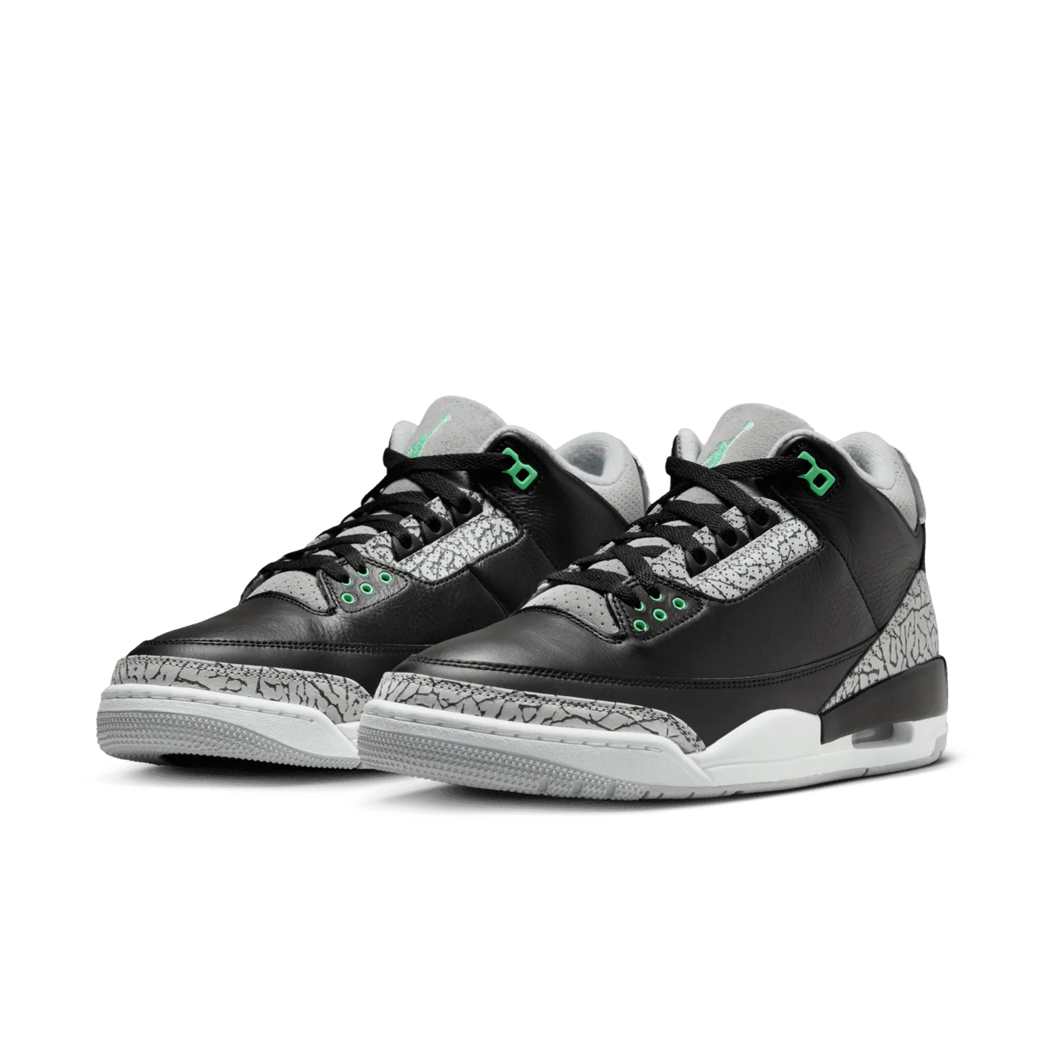 Air Jordan 3 Retro Green Glow image 4