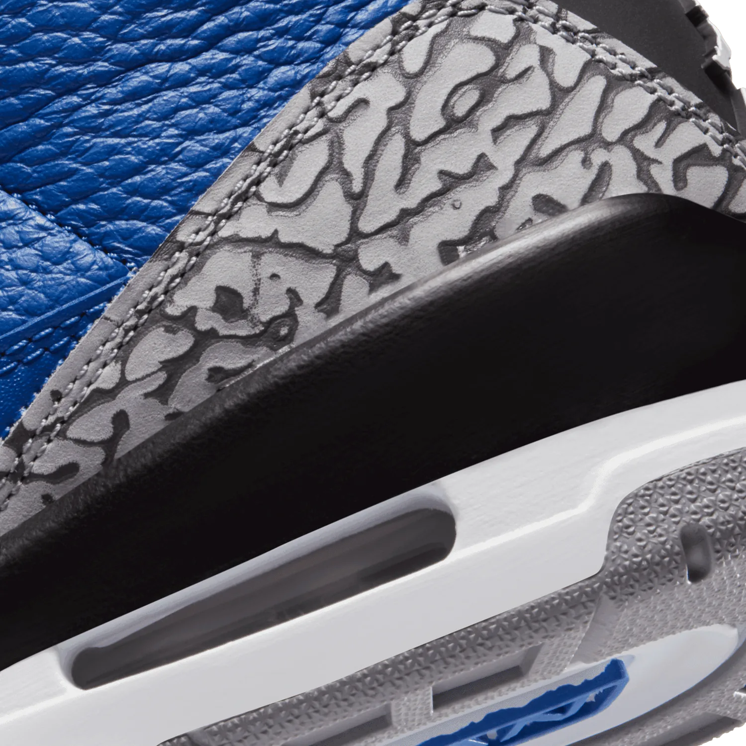 Jordan 3 Retro Varsity Royal Cement image 7