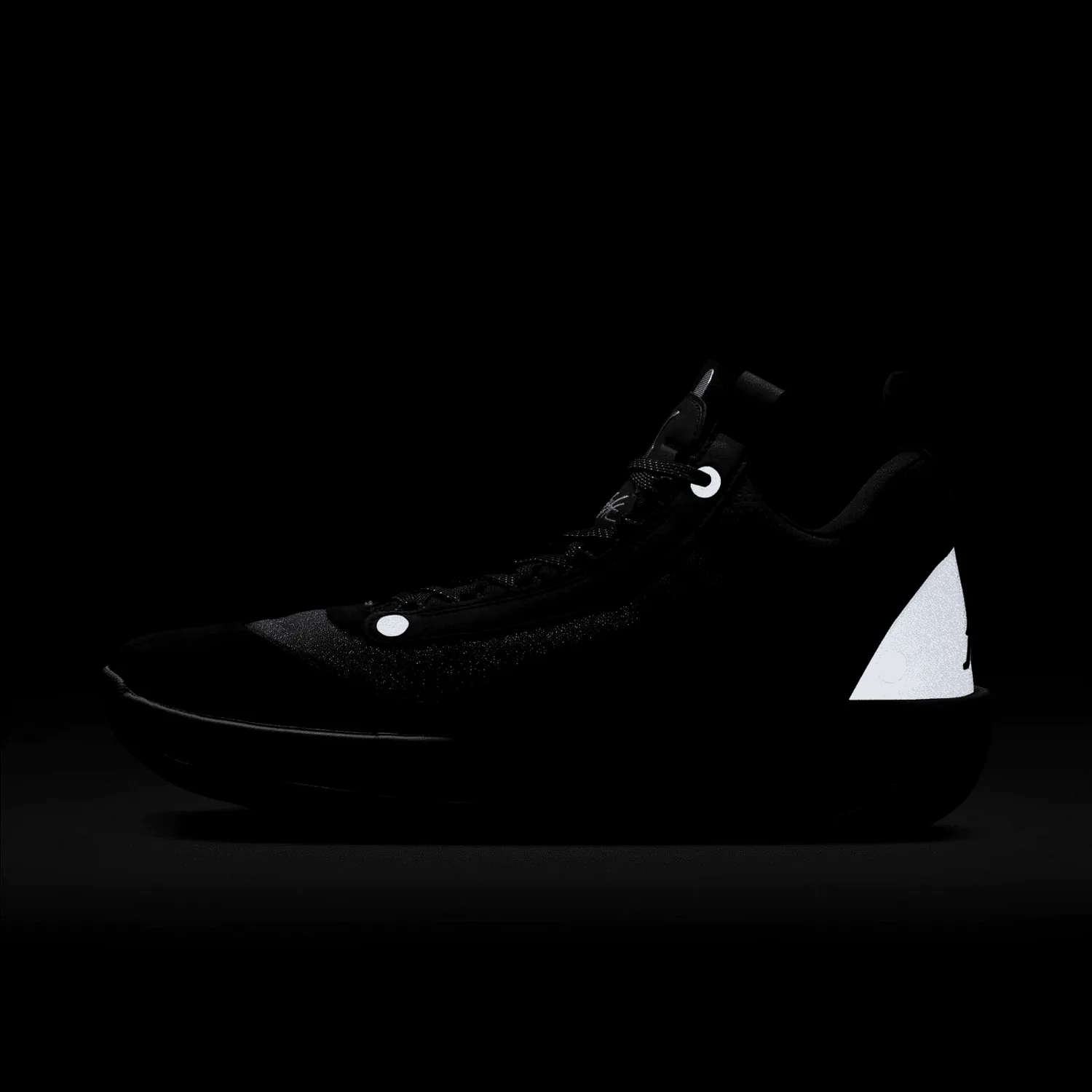 Air Jordan XXXIV Low Heritage image 4