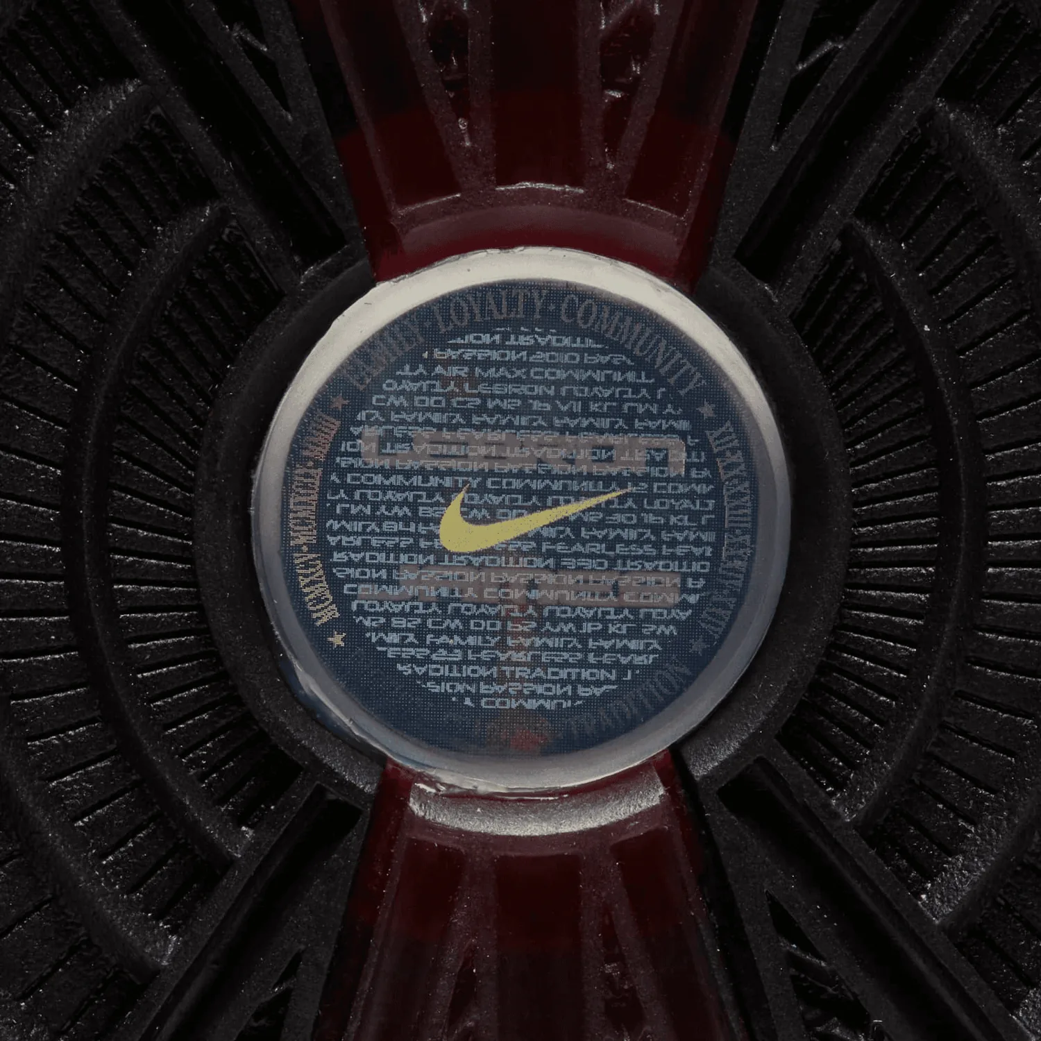 Nike LeBron 7 Christmas (2019) image 8