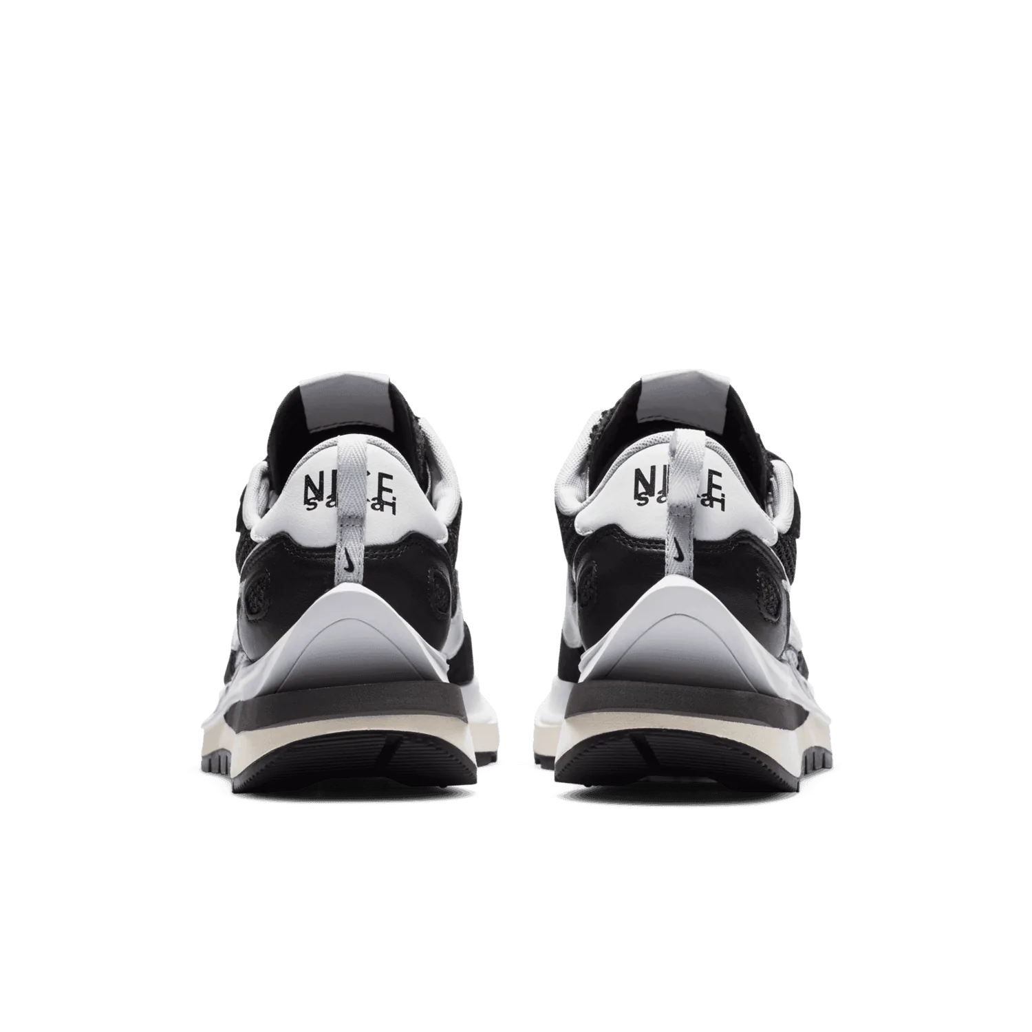 Nike Vaporwaffle sacai Black White image 4