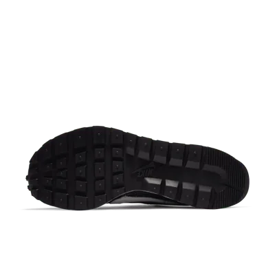 Nike Vaporwaffle sacai Black White
