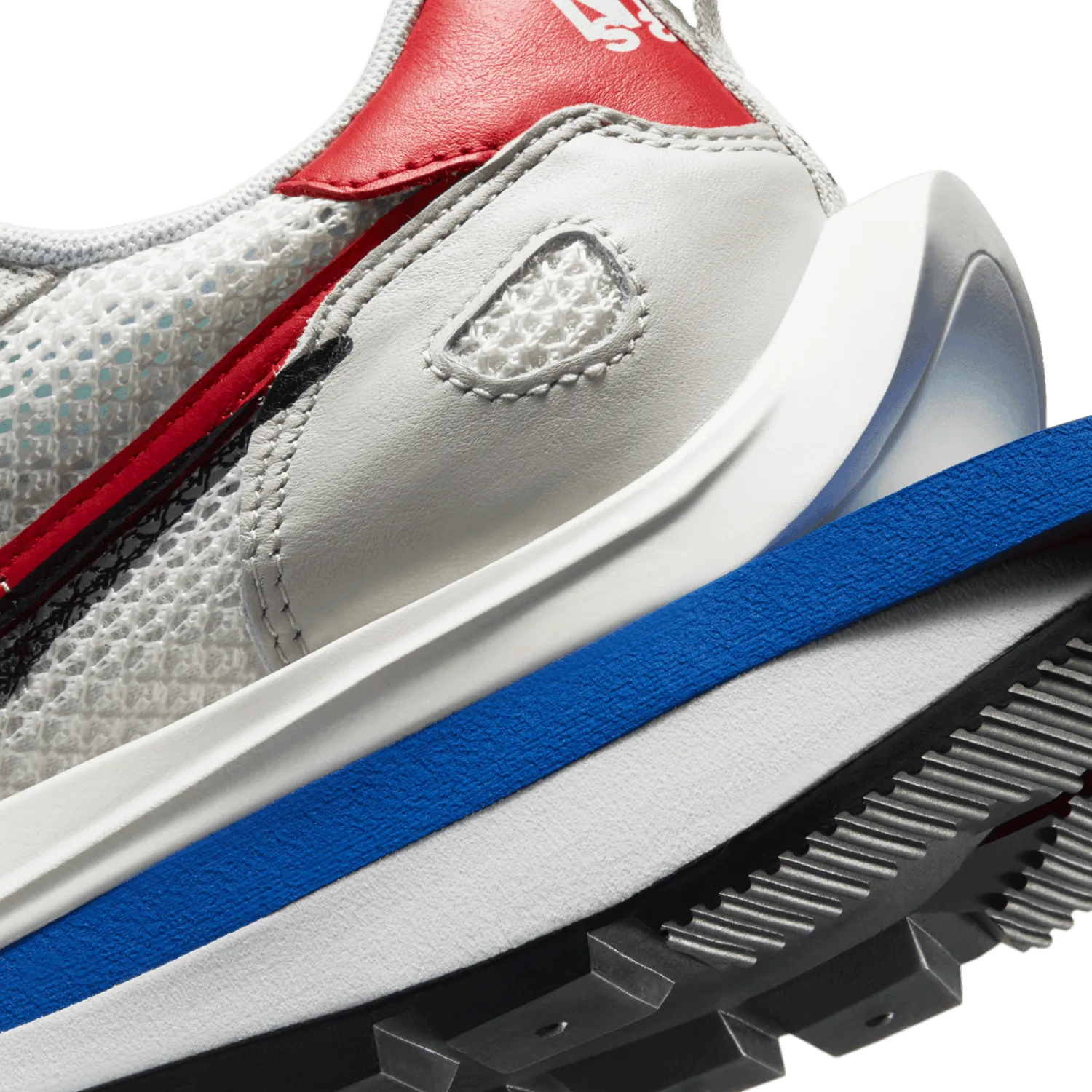 Nike Vaporwaffle sacai Sport Fuchsia Game Royal image 6