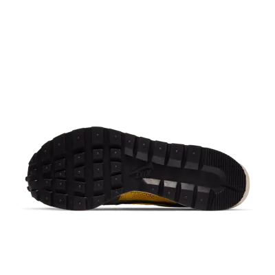 Nike Vaporwaffle sacai Tour Yellow Stadium Green