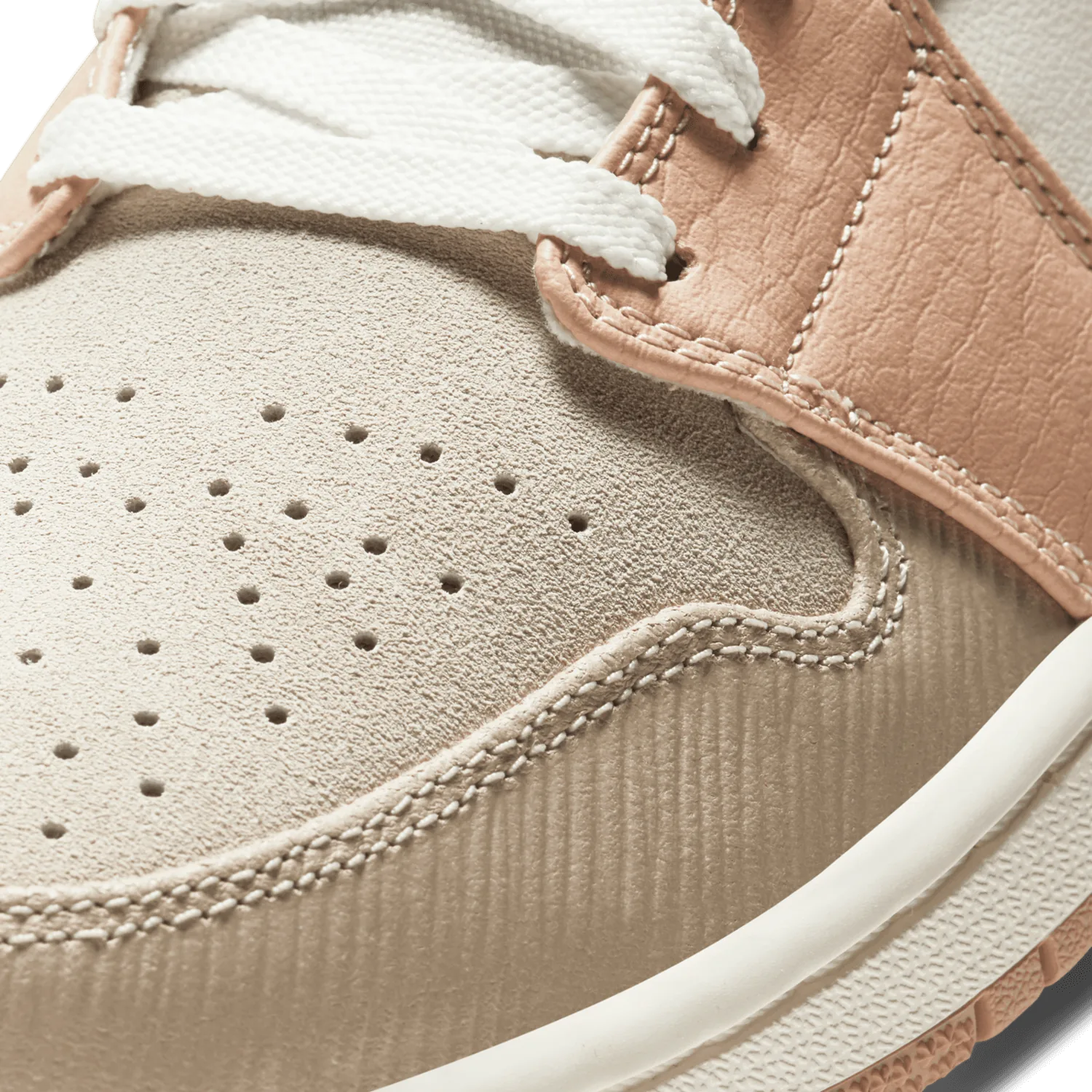 Air Jordan 1 Mid Milan image 7