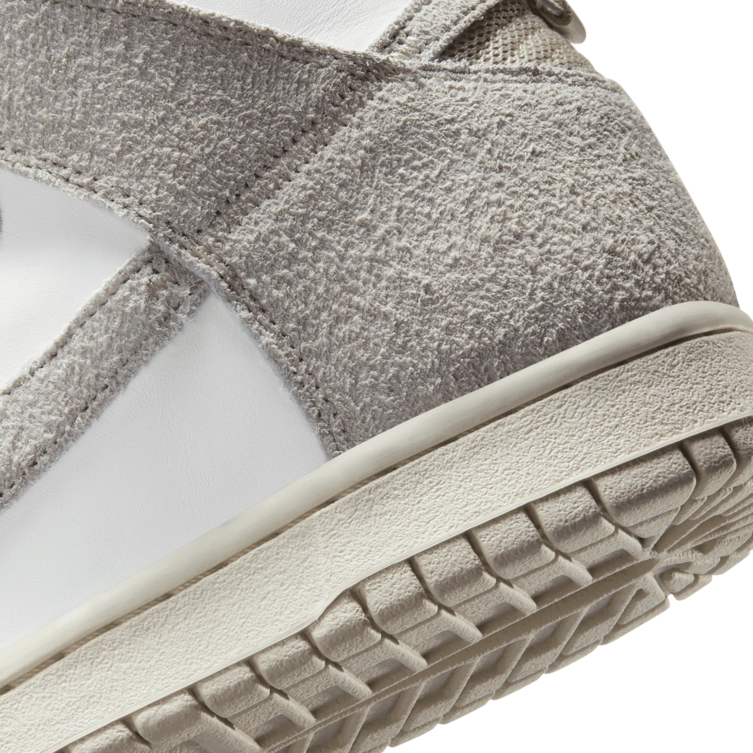 Nike Dunk High Notre Light Orewood Brown image 7