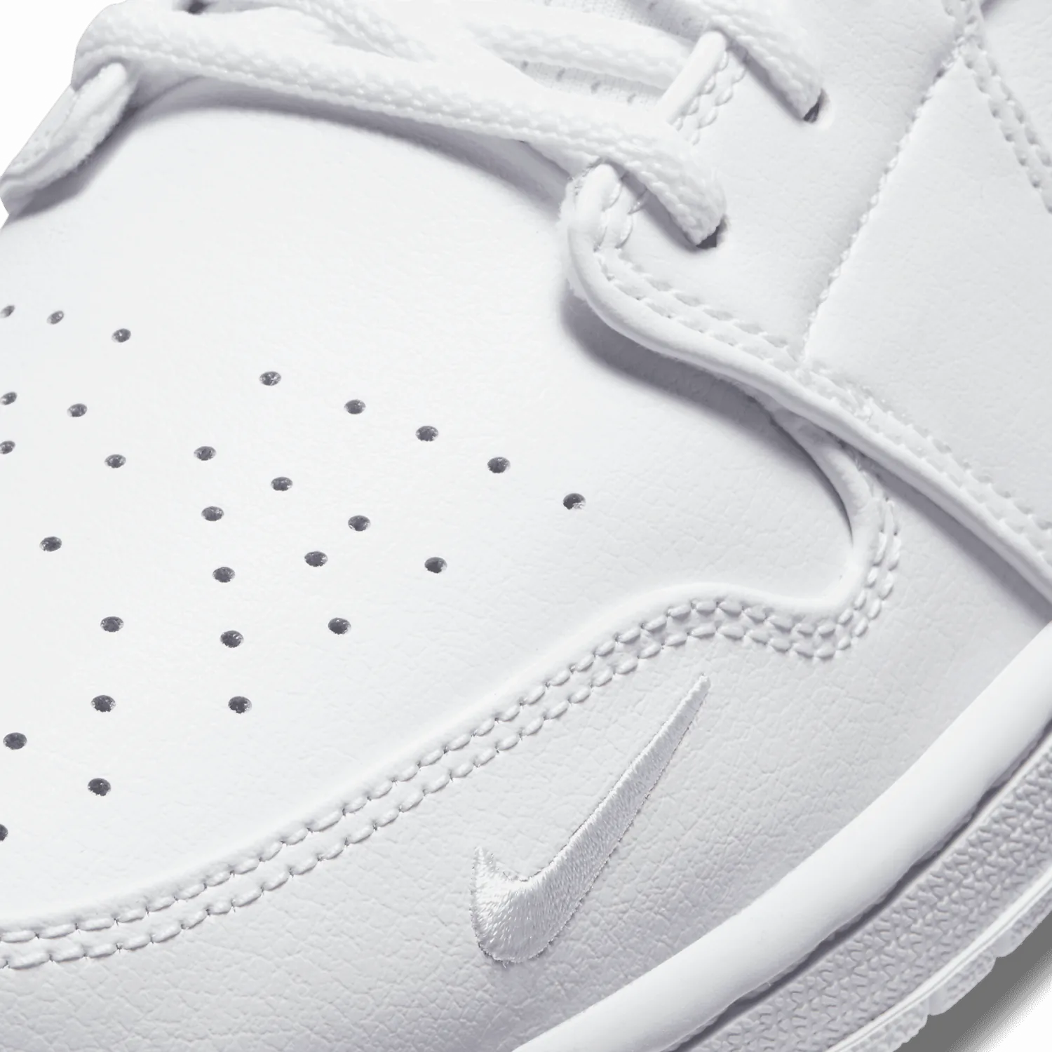 Jordan 1 Mid SE Nike Swoosh On Tour (2020) image 6