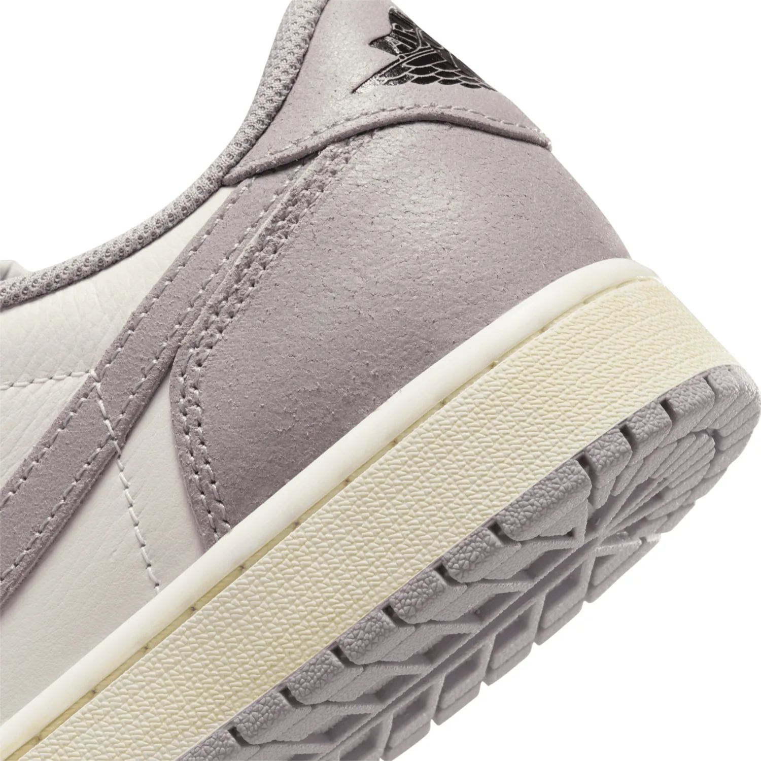 Air Jordan 1 Retro Low OG Atmosphere Grey image 8