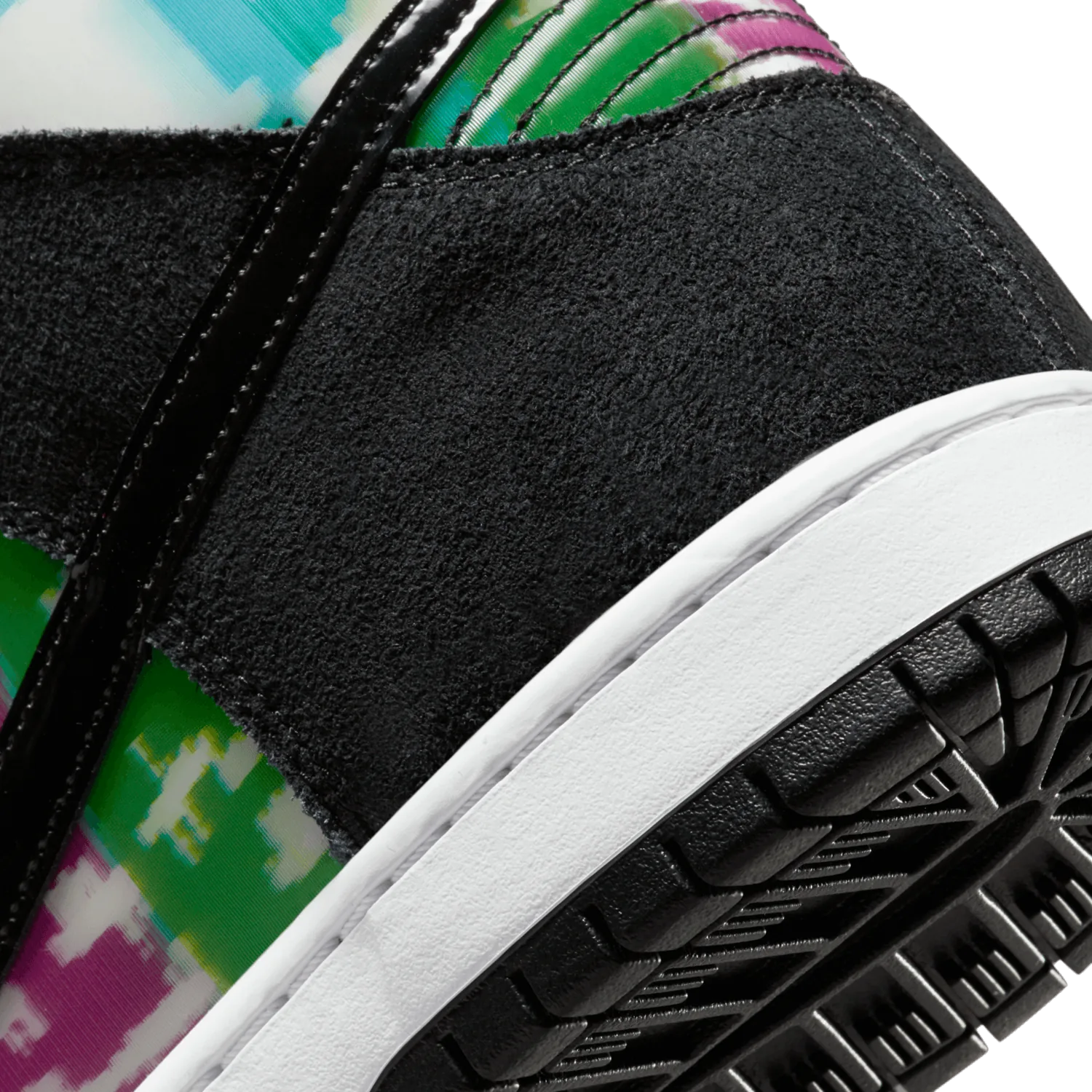 Nike SB Dunk High TV Signal image 8