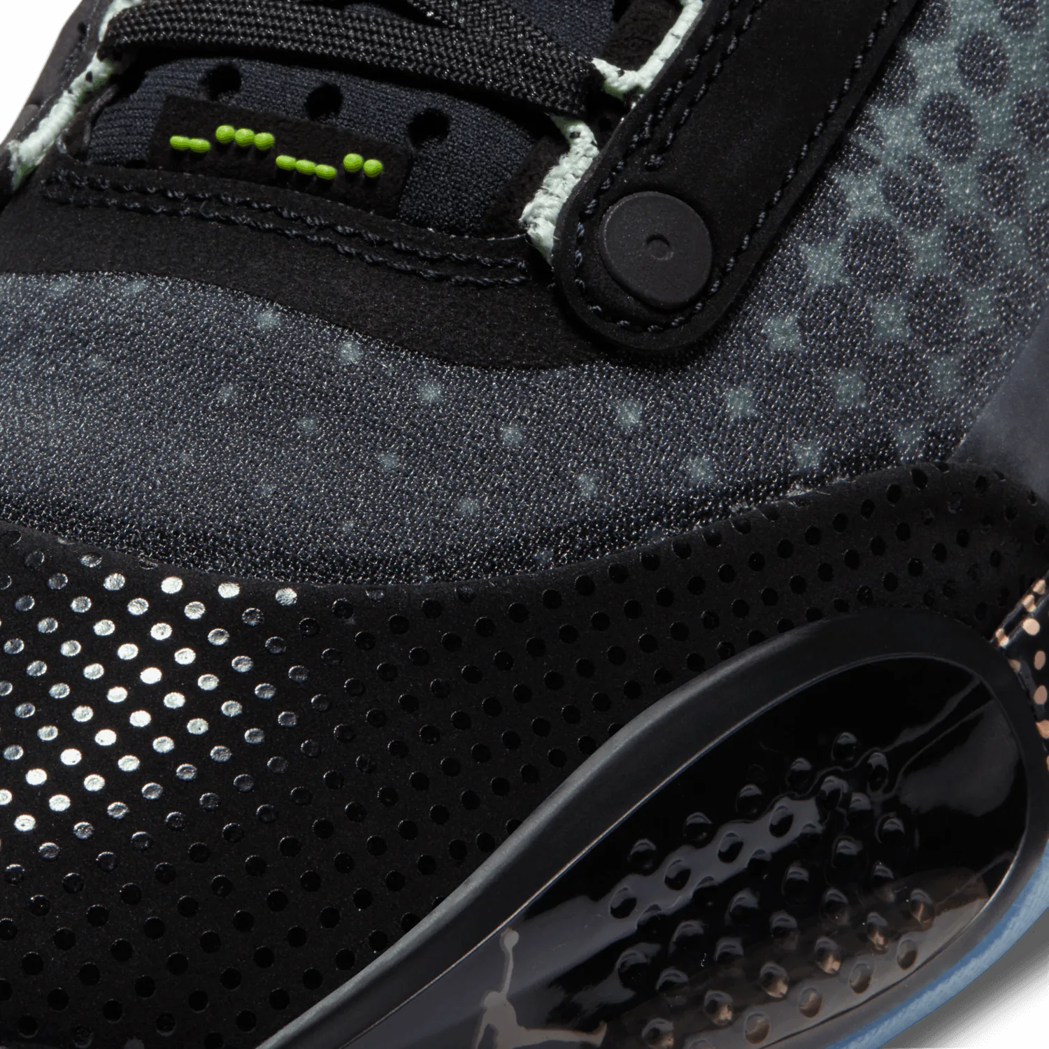 Air Jordan XXXIV Low Black Vapor Green Bleached Coral image 7