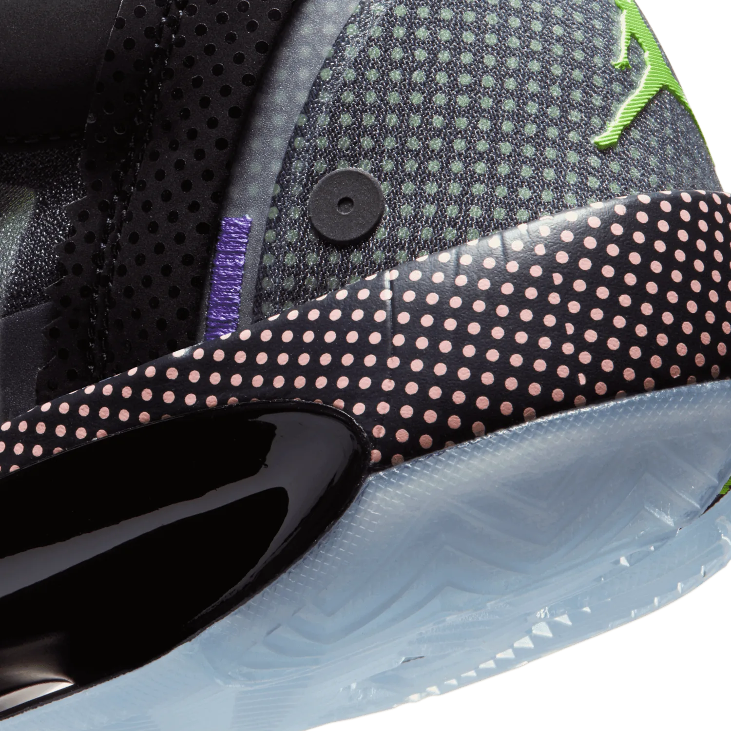 Air Jordan XXXIV Low Black Vapor Green Bleached Coral image 8