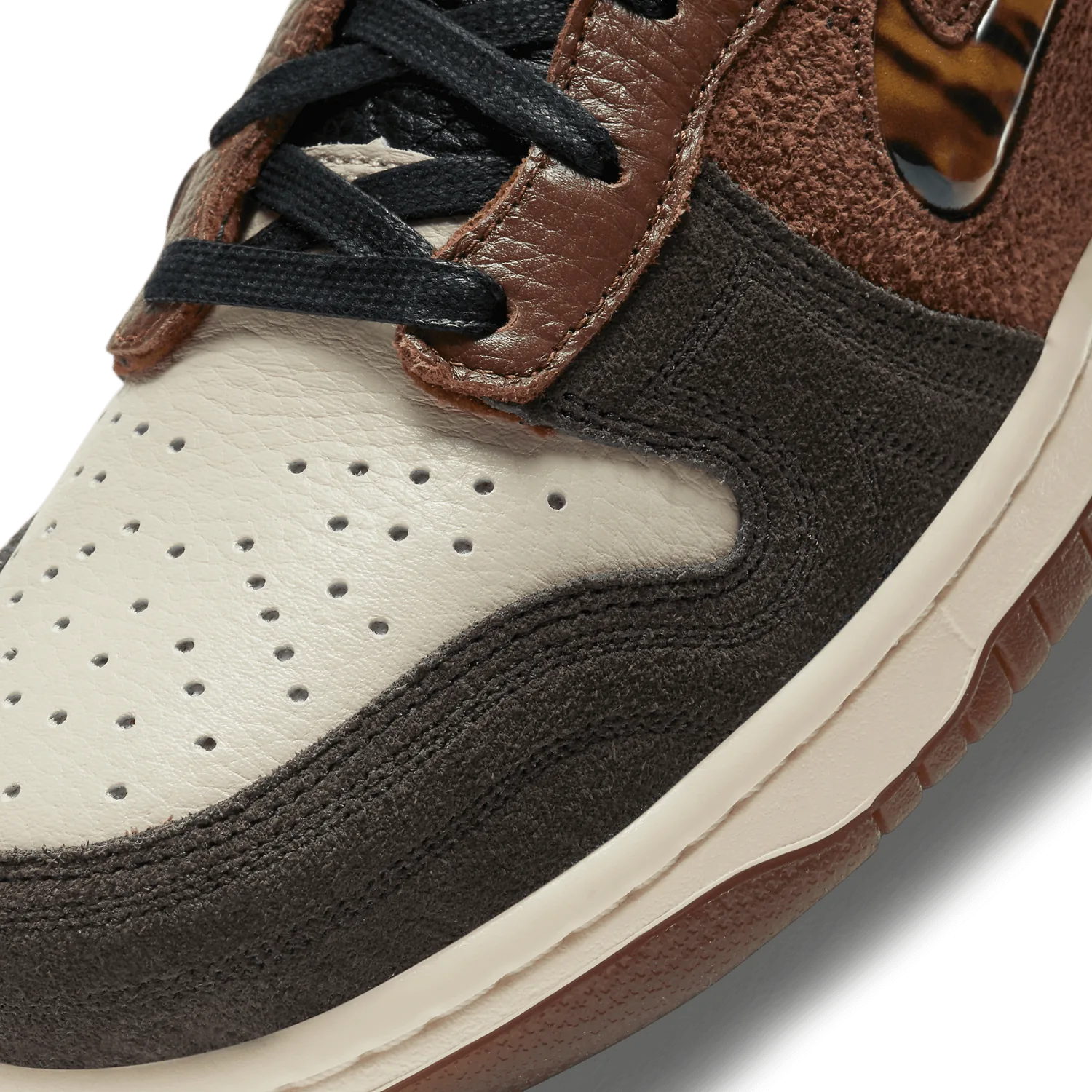 Nike Dunk High Bodega Legend Fauna Brown image 5