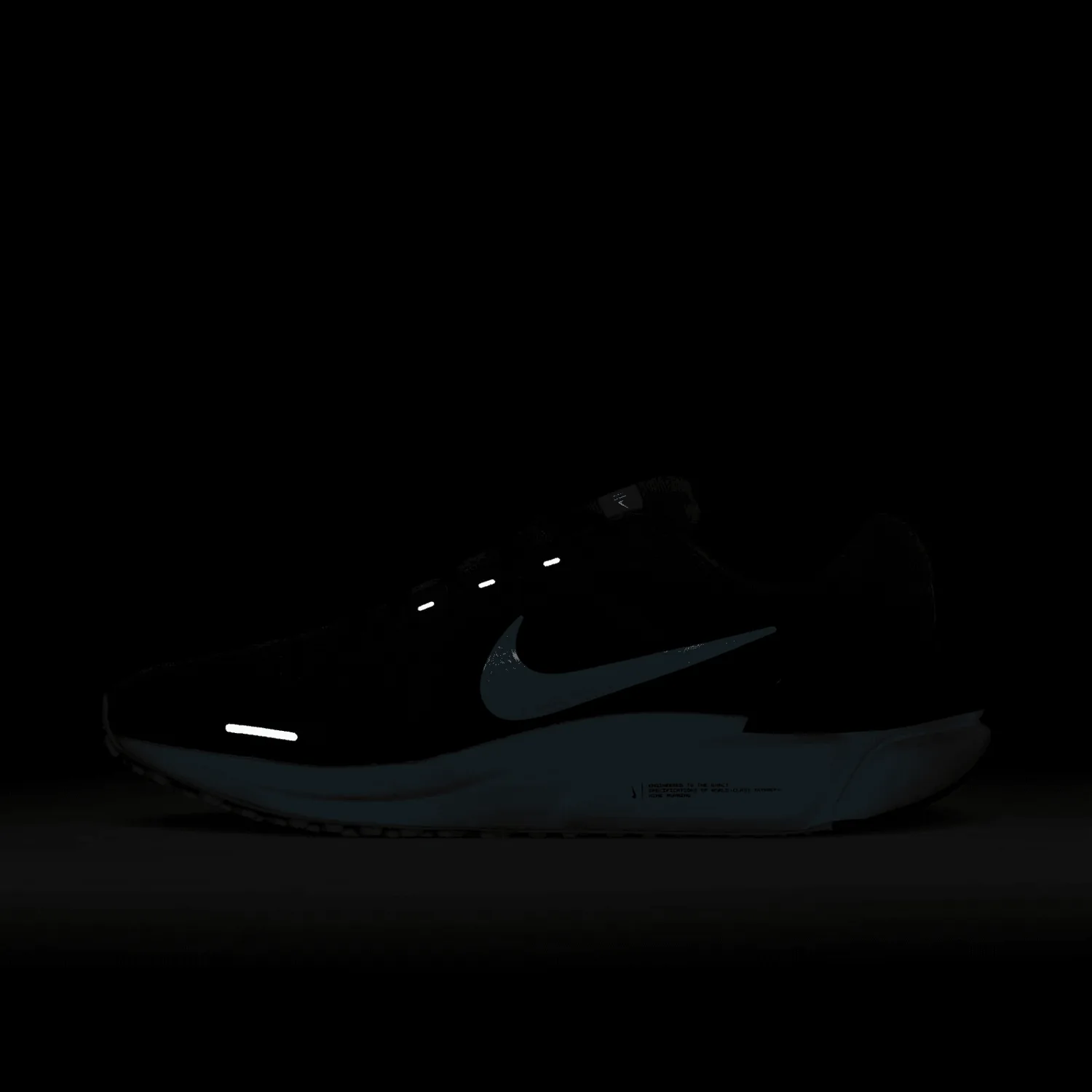 Nike Air Zoom Vomero 16 (Blue) image 3