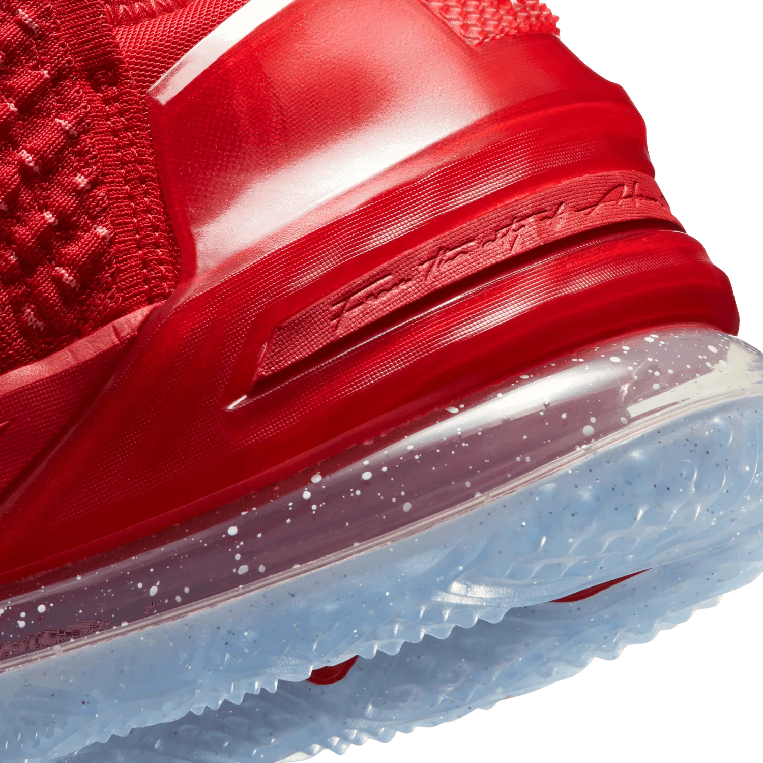 Nike LeBron 18 X-Mas in LA image 7