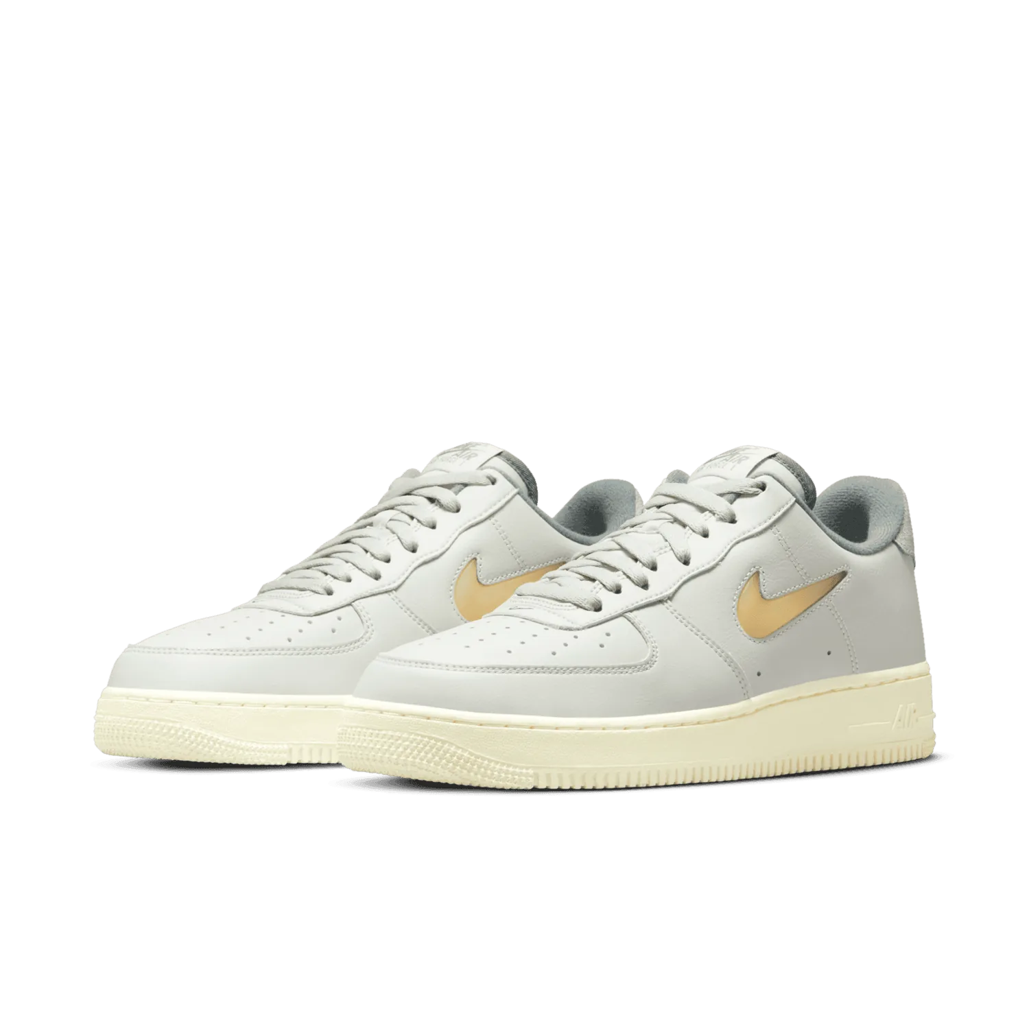 Nike Air Force 1 Jewel Light Bone Coconut Milk image 4
