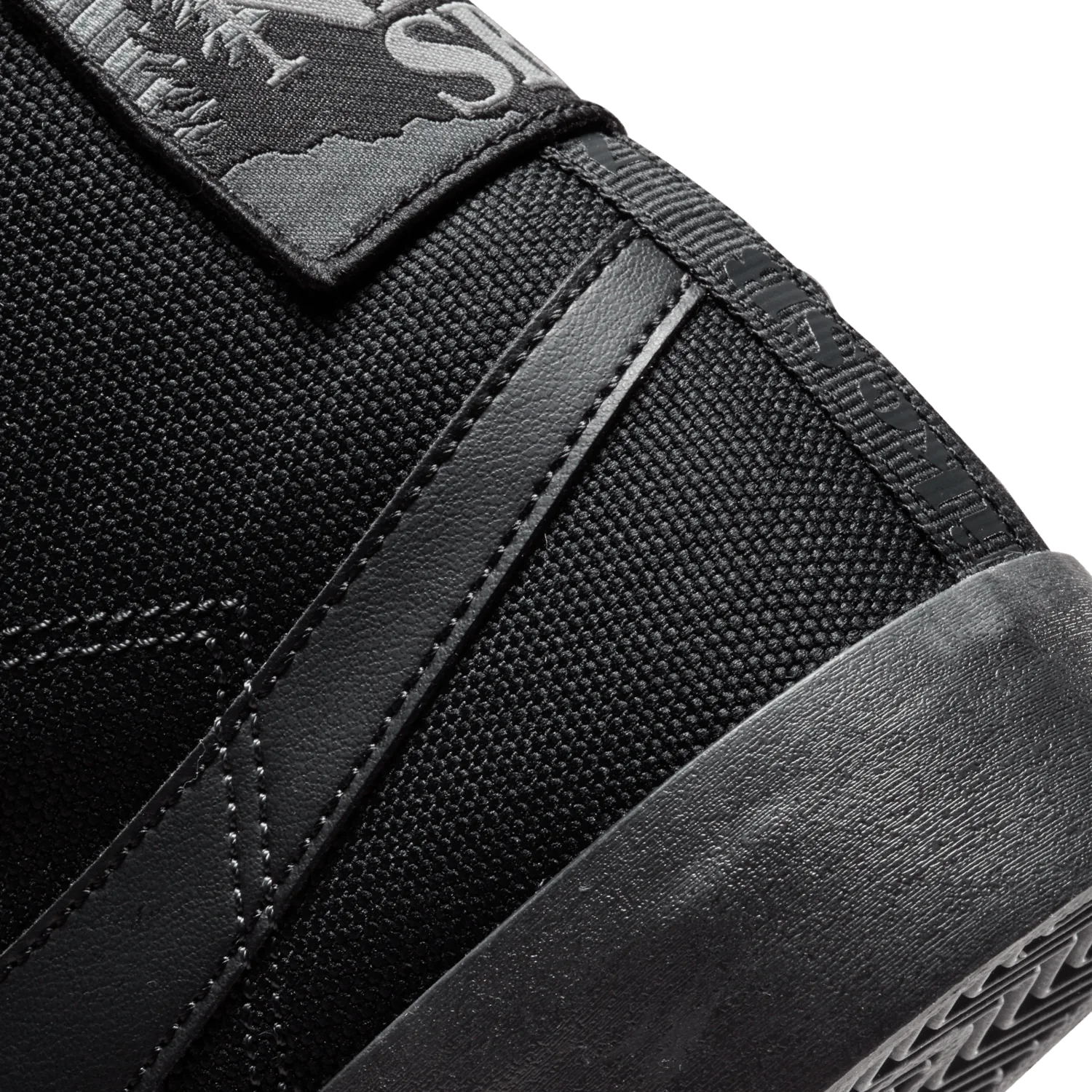 Nike SB Zoom Blazer Mid Acclimate Pack Triple Black image 7