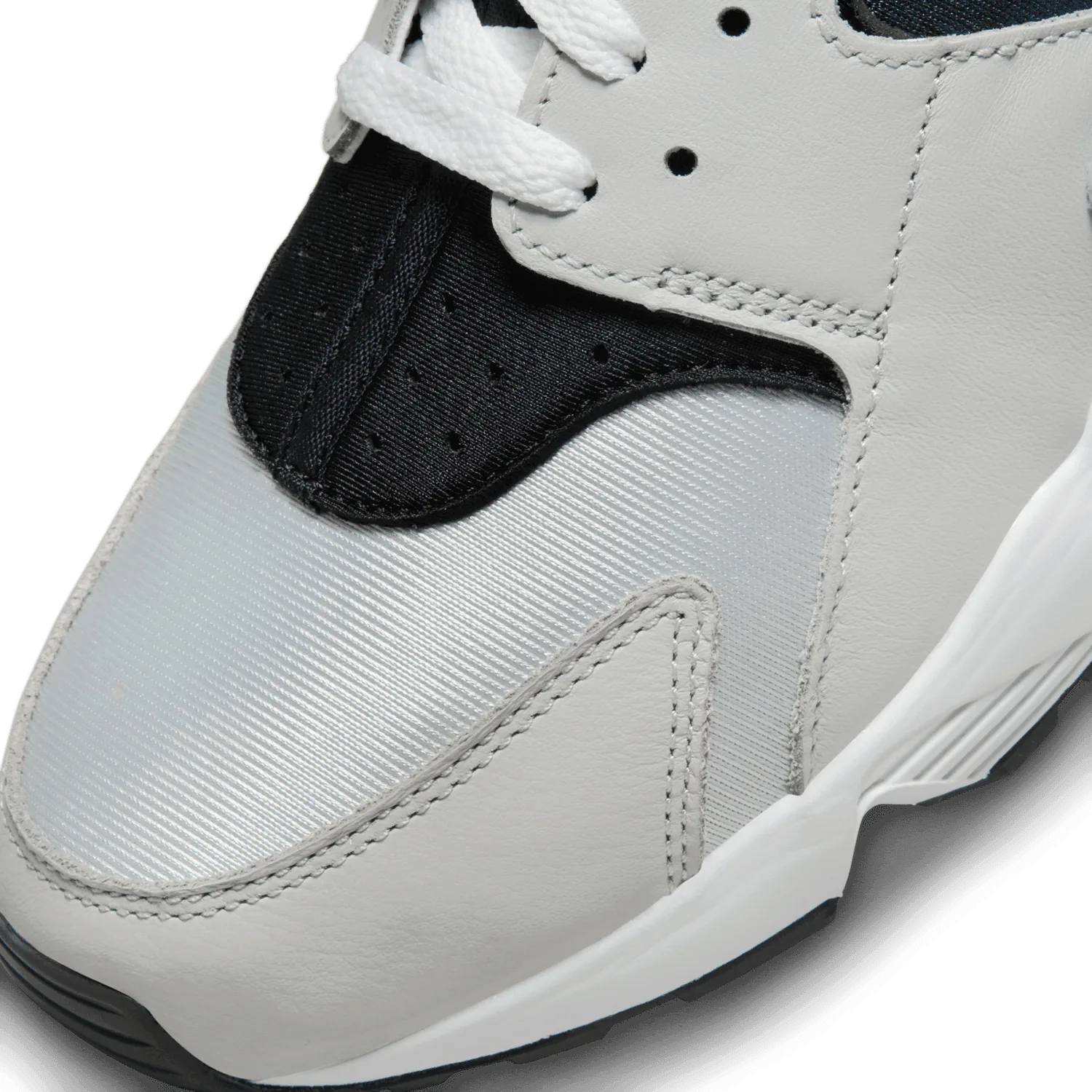 Nike Air Huarache Shoes image 6