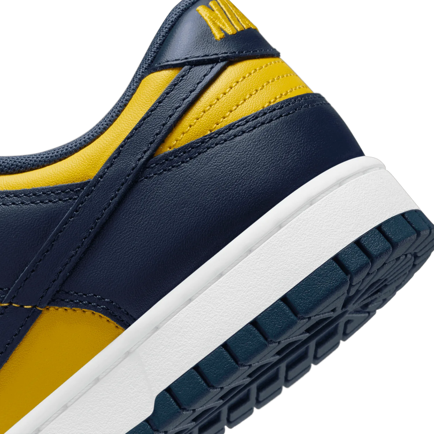 Nike Dunk Low Michigan image 7