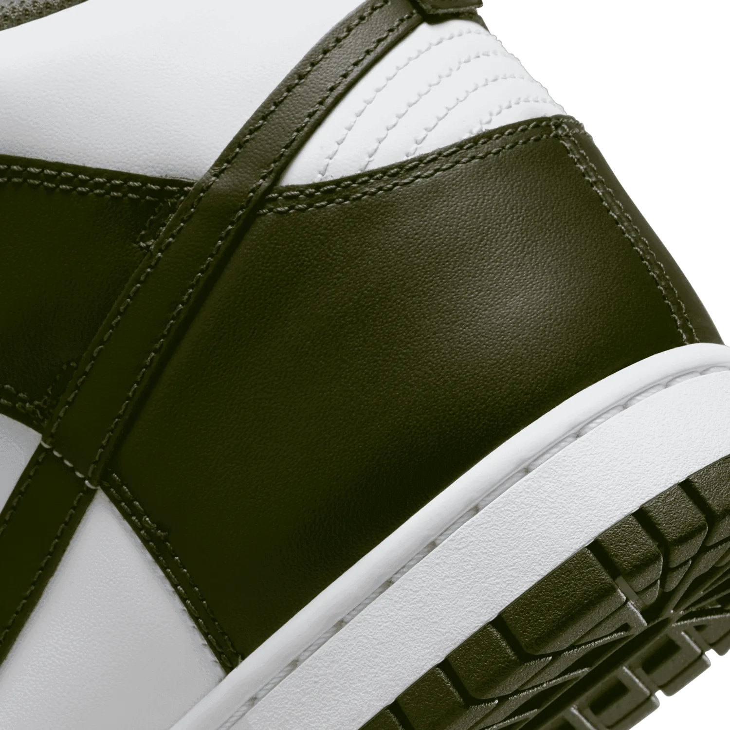 Nike Dunk High Cargo Khaki image 6