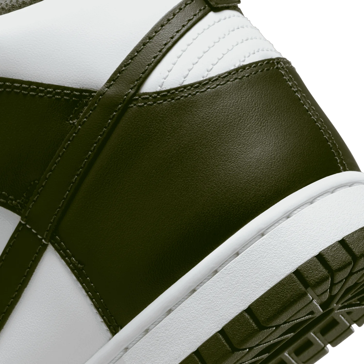 Nike Dunk High Cargo Khaki image 7