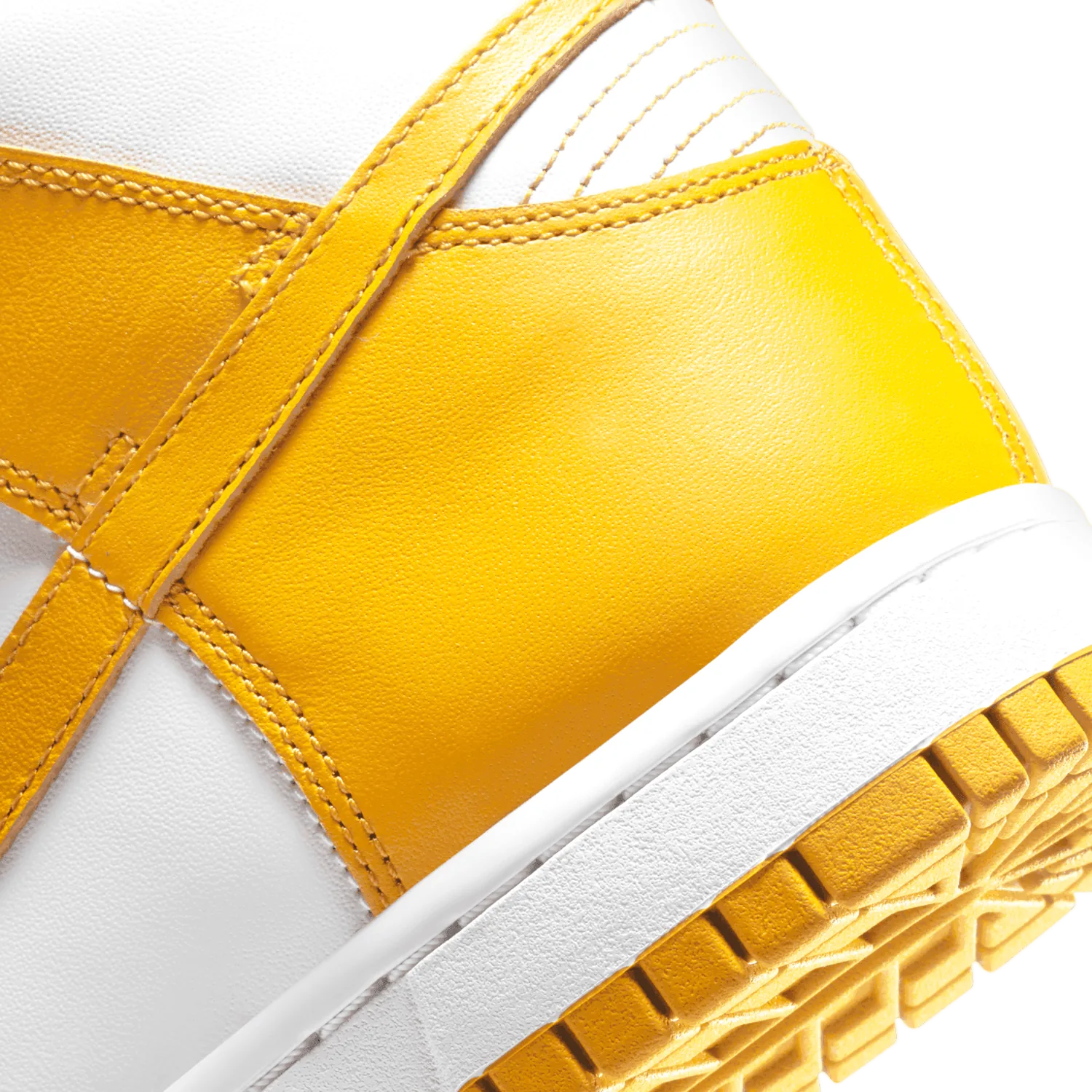 Nike Dunk High Dark Sulfur image 7