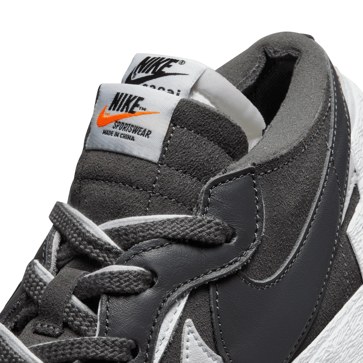 Nike Blazer Low sacai Iron Grey image 10