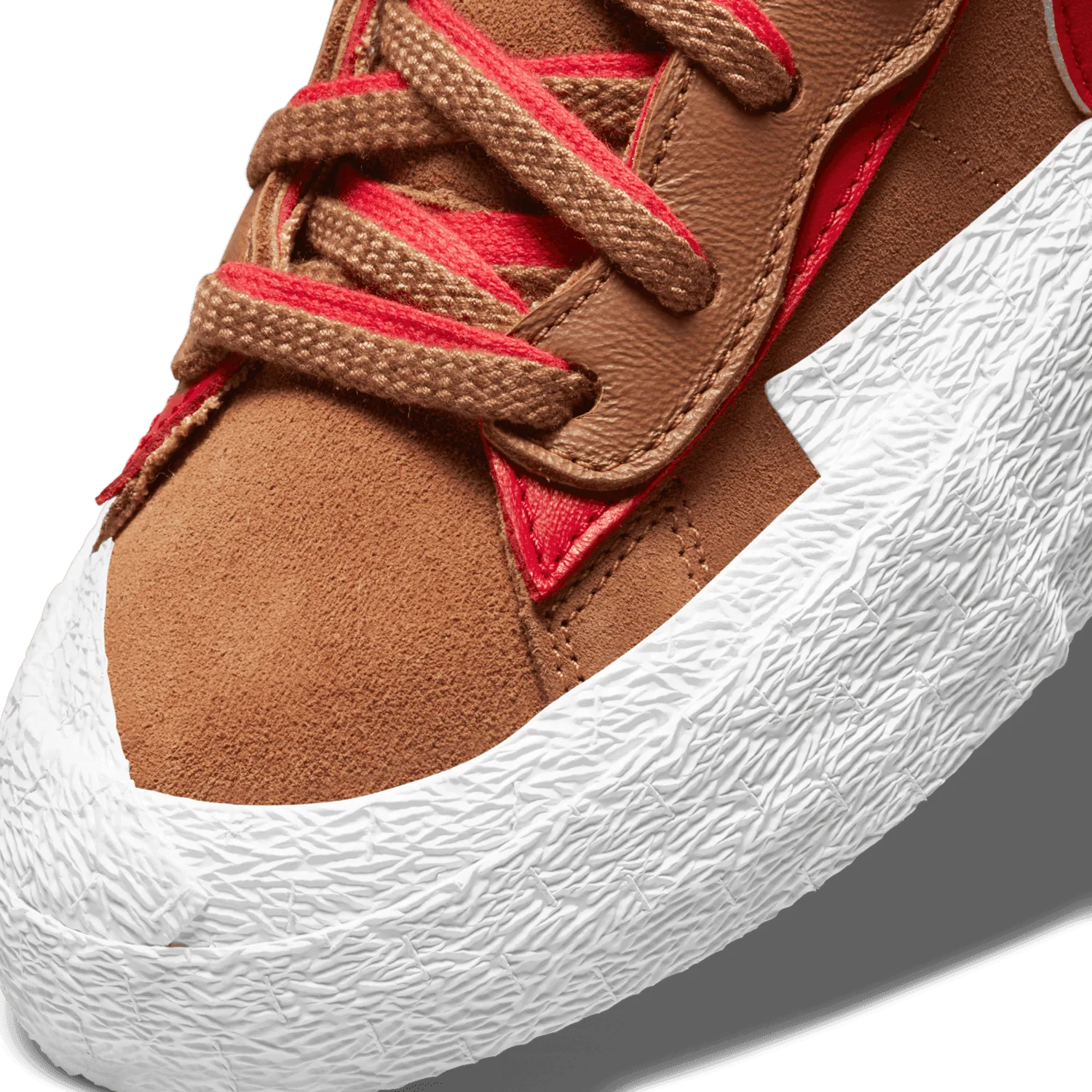 Nike Blazer Low sacai British Tan image 8