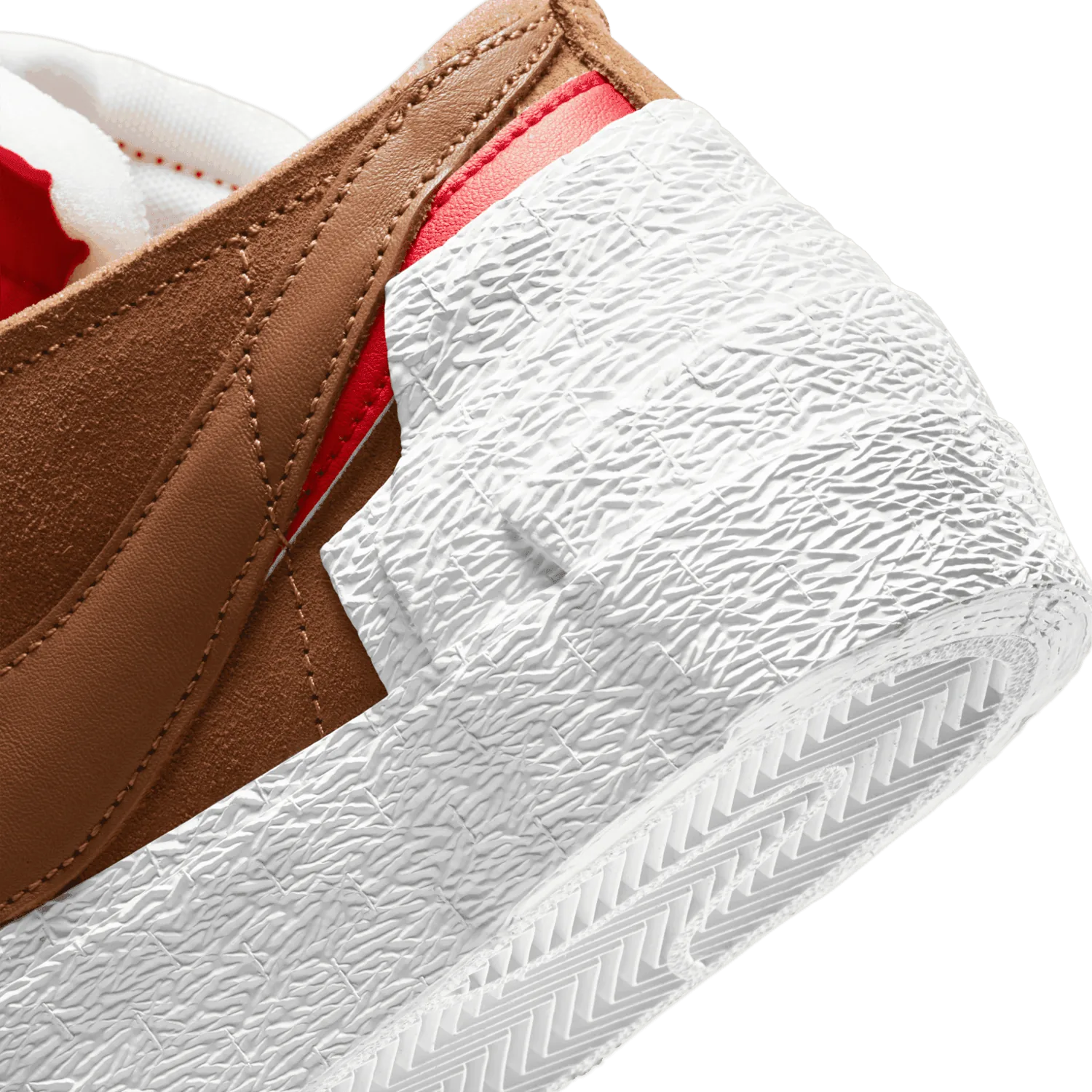 Nike Blazer Low sacai British Tan image 9