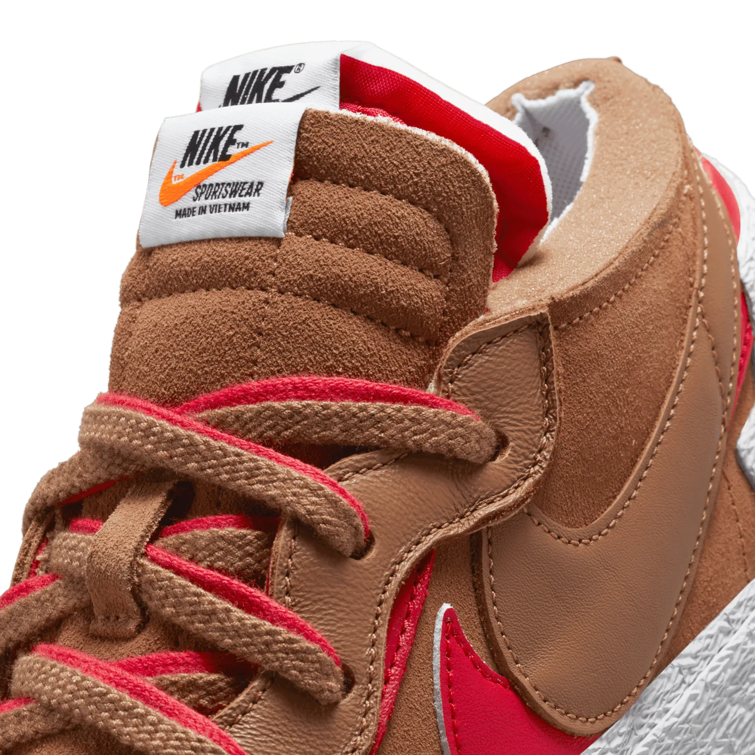 Nike Blazer Low sacai British Tan image 10