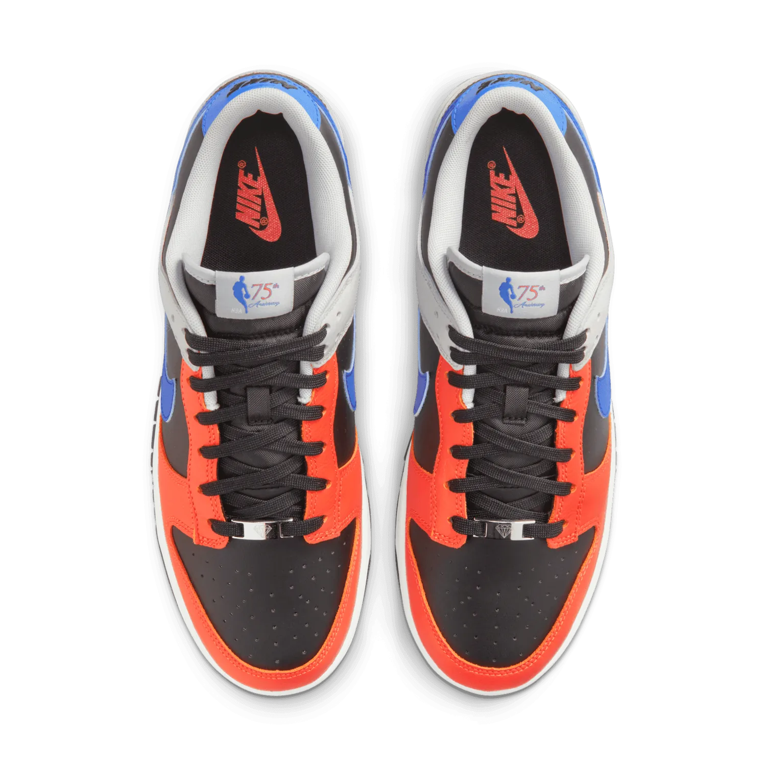 Nike Dunk Low NBA EMB Knicks image 3