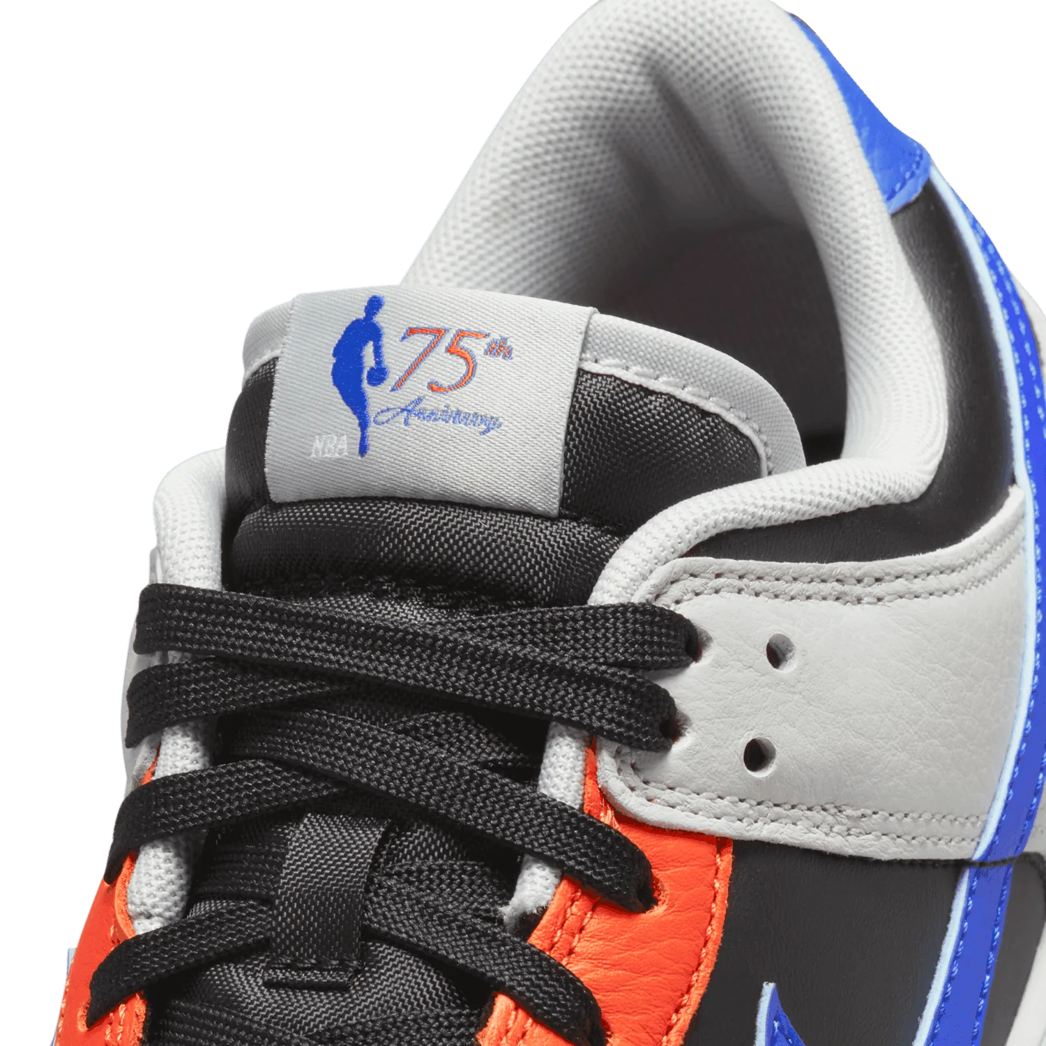 Nike Dunk Low NBA EMB Knicks image 8