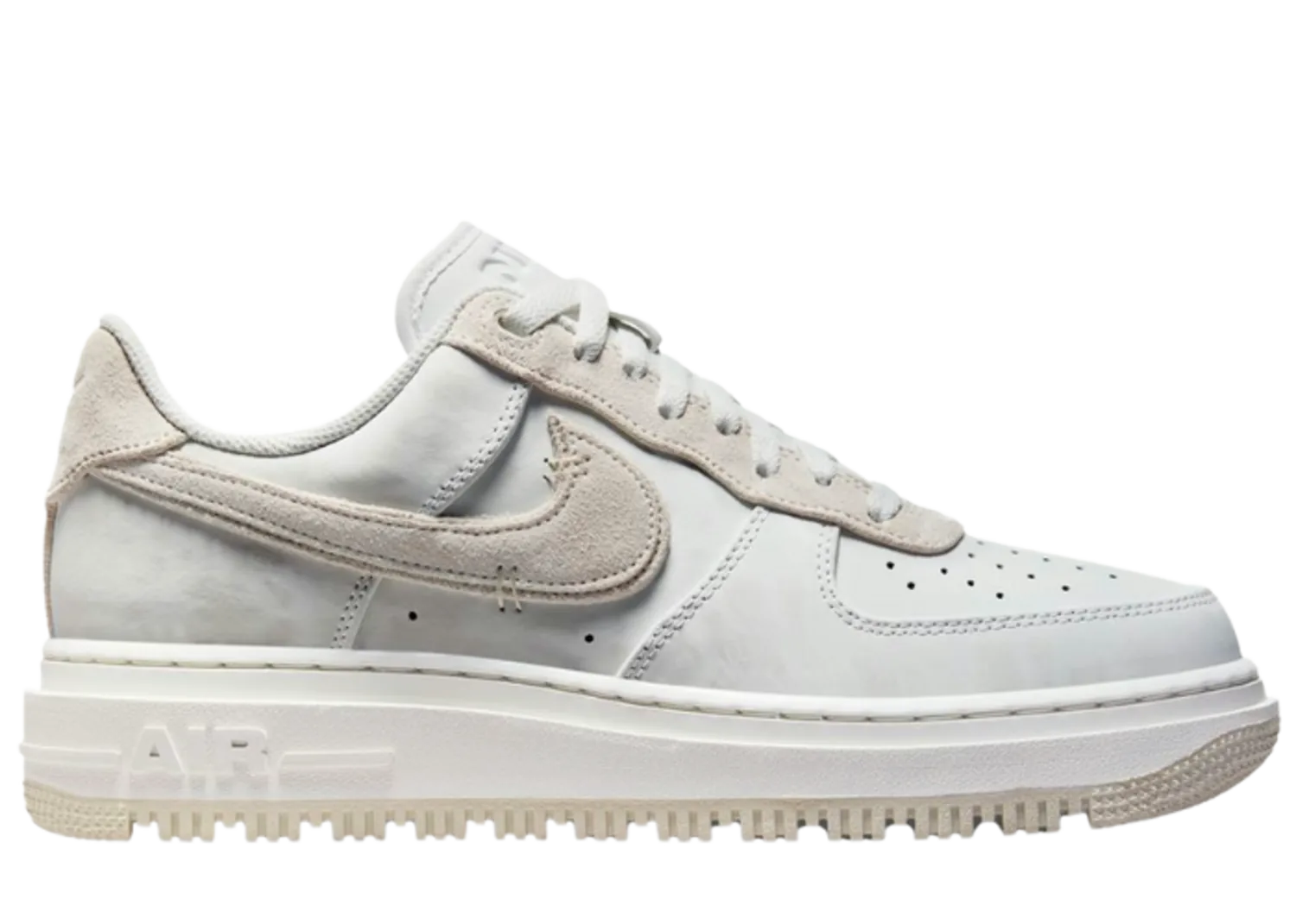 Nike Air Force 1 Luxe Summit White Light Bone