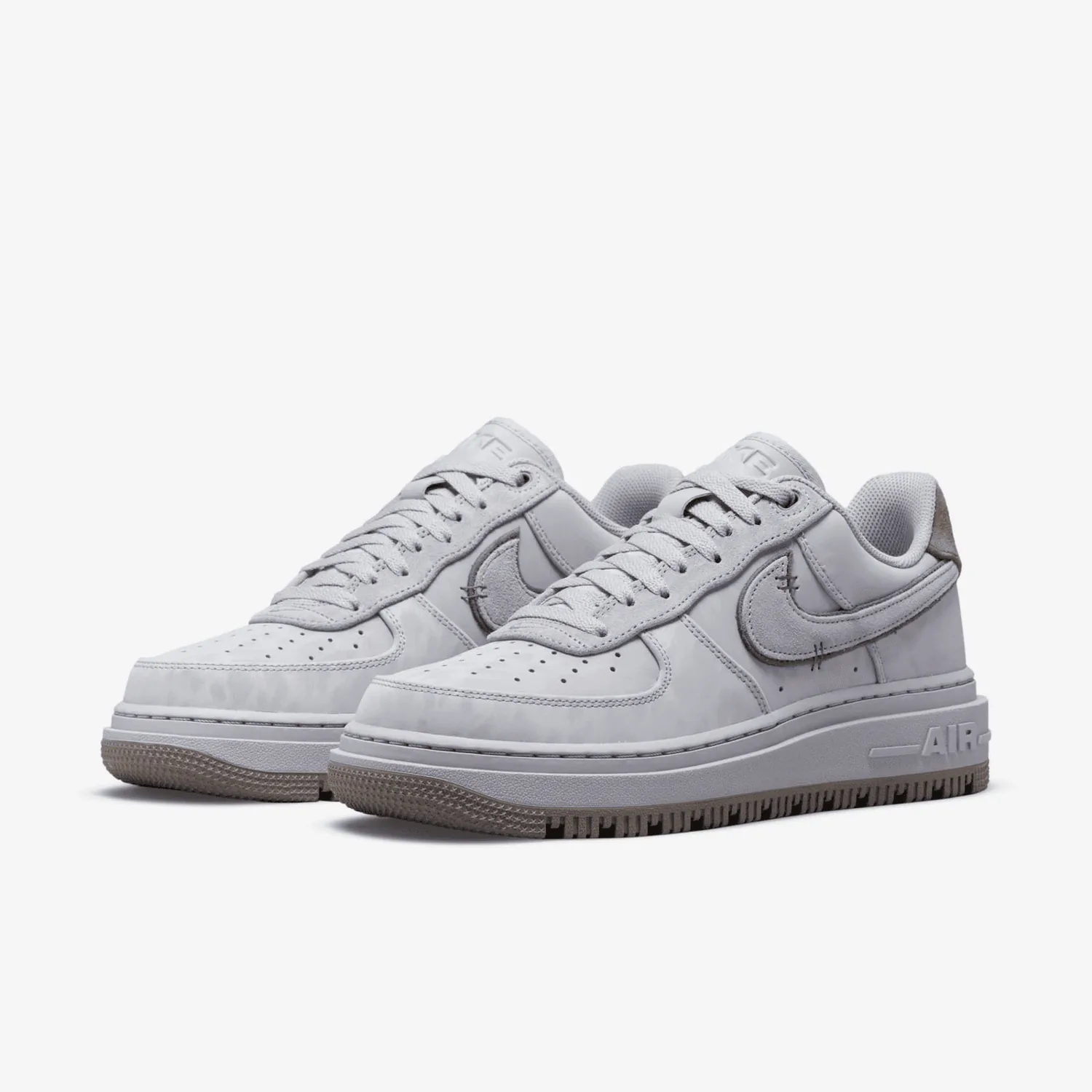 Nike Air Force 1 Luxe Providence Purple image 4