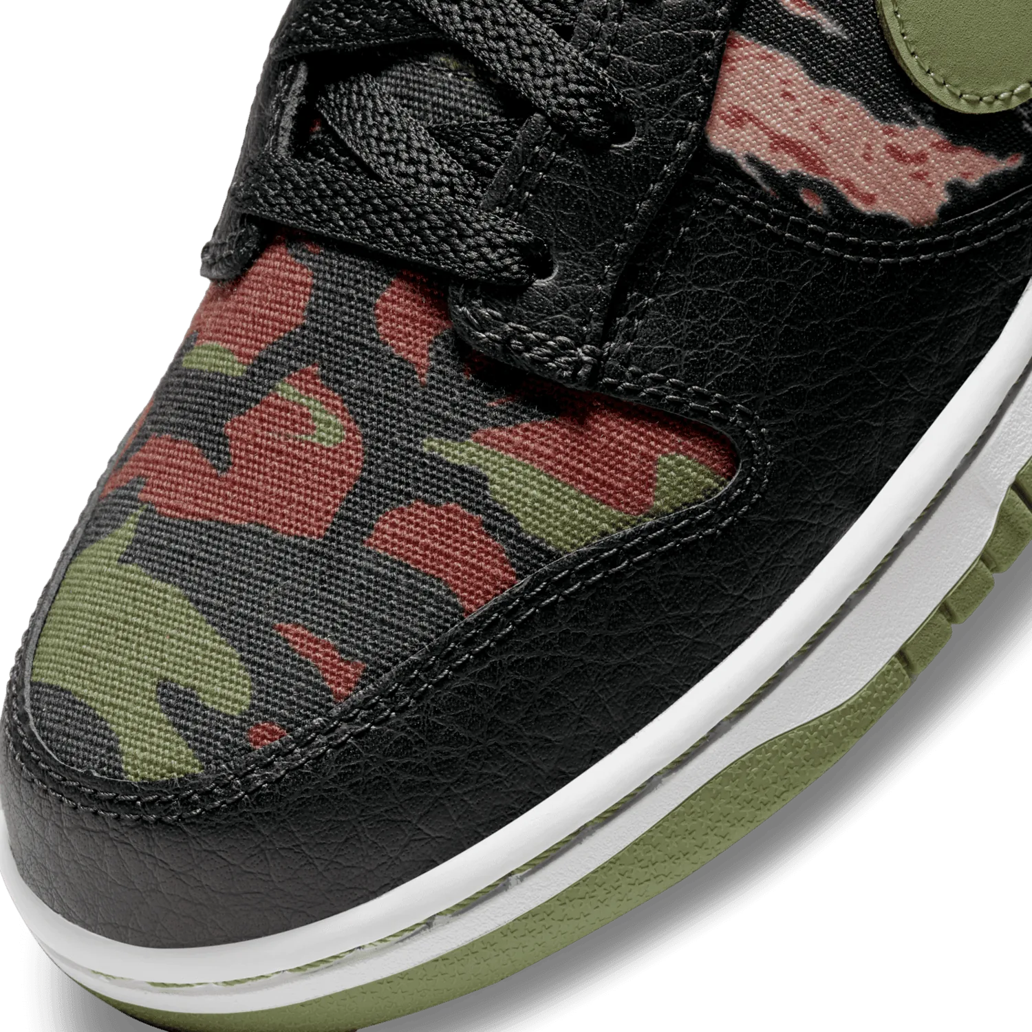 Nike Dunk Low Crazy Camo image 5