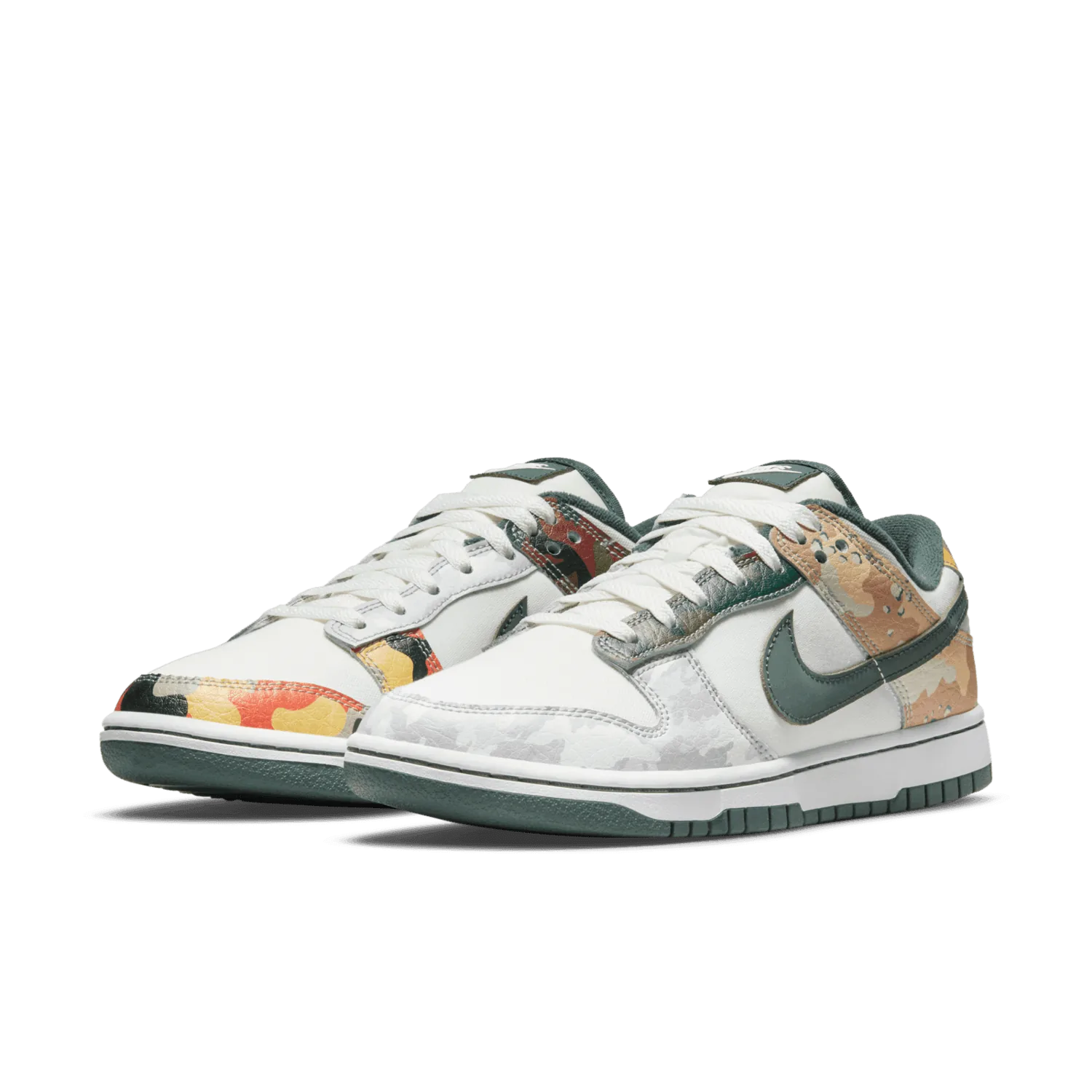 Nike Dunk Low SE Multi Camo image 3