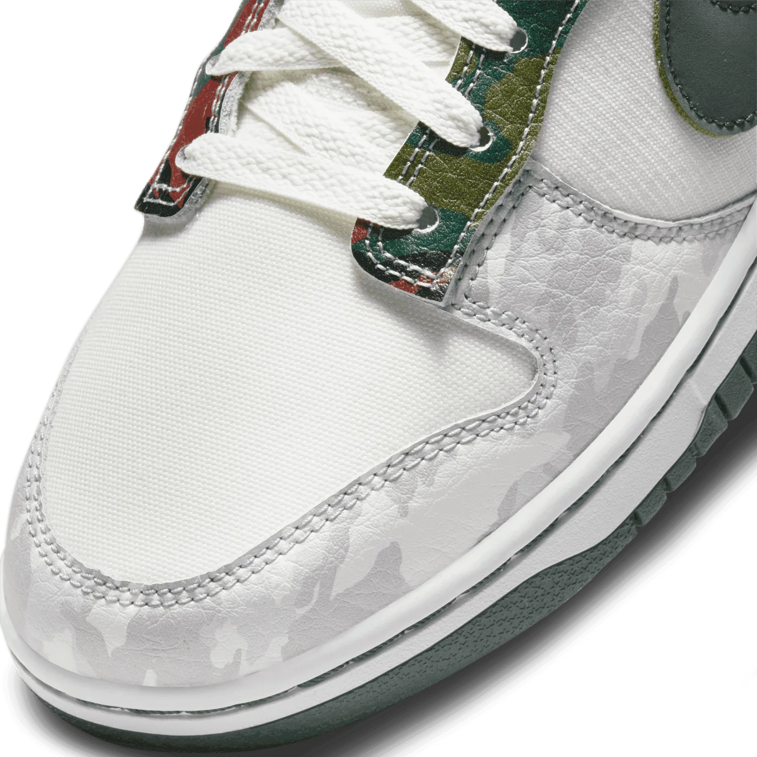 Nike Dunk Low SE Multi Camo image 5