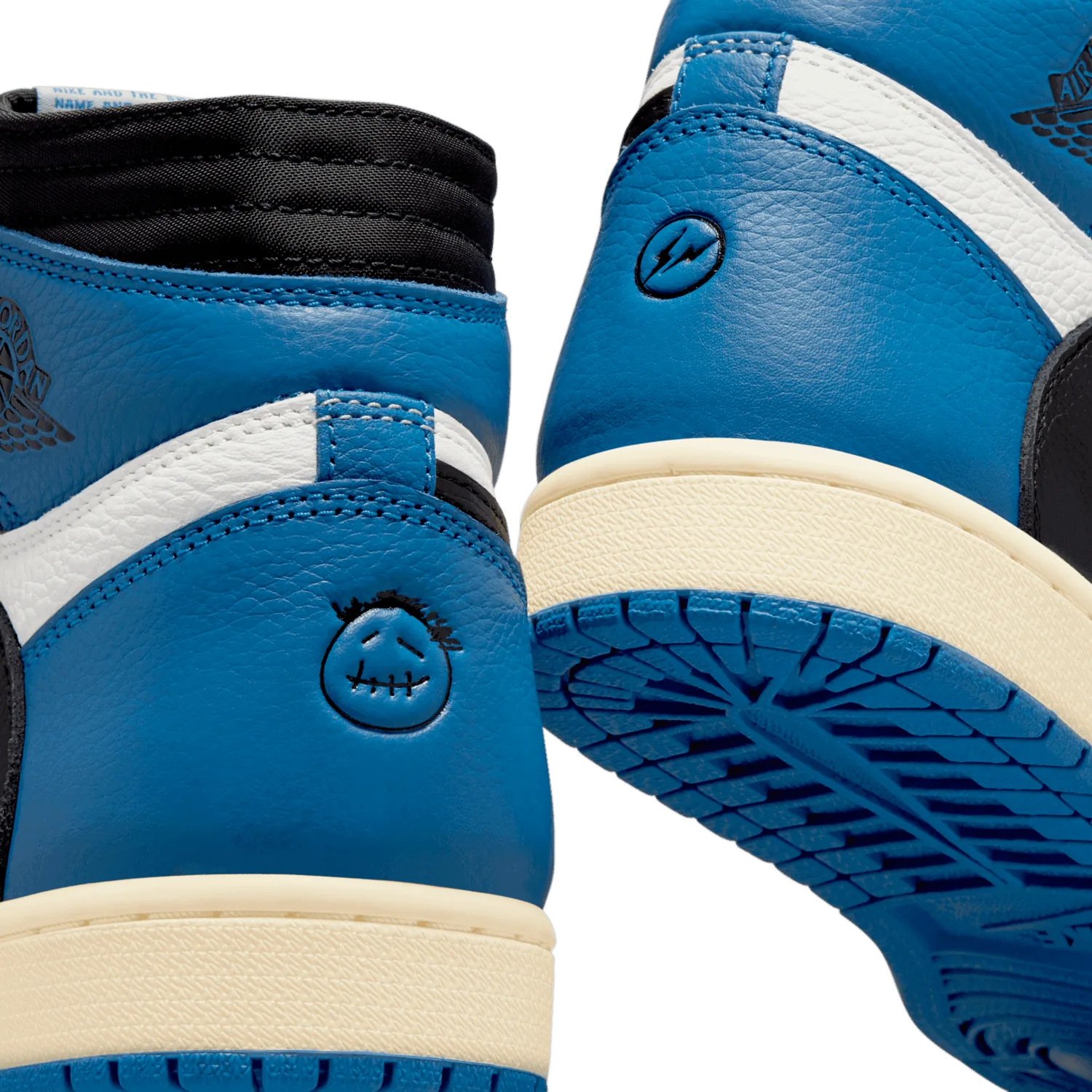 Jordan 1 High fragment design x Travis Scott image 14