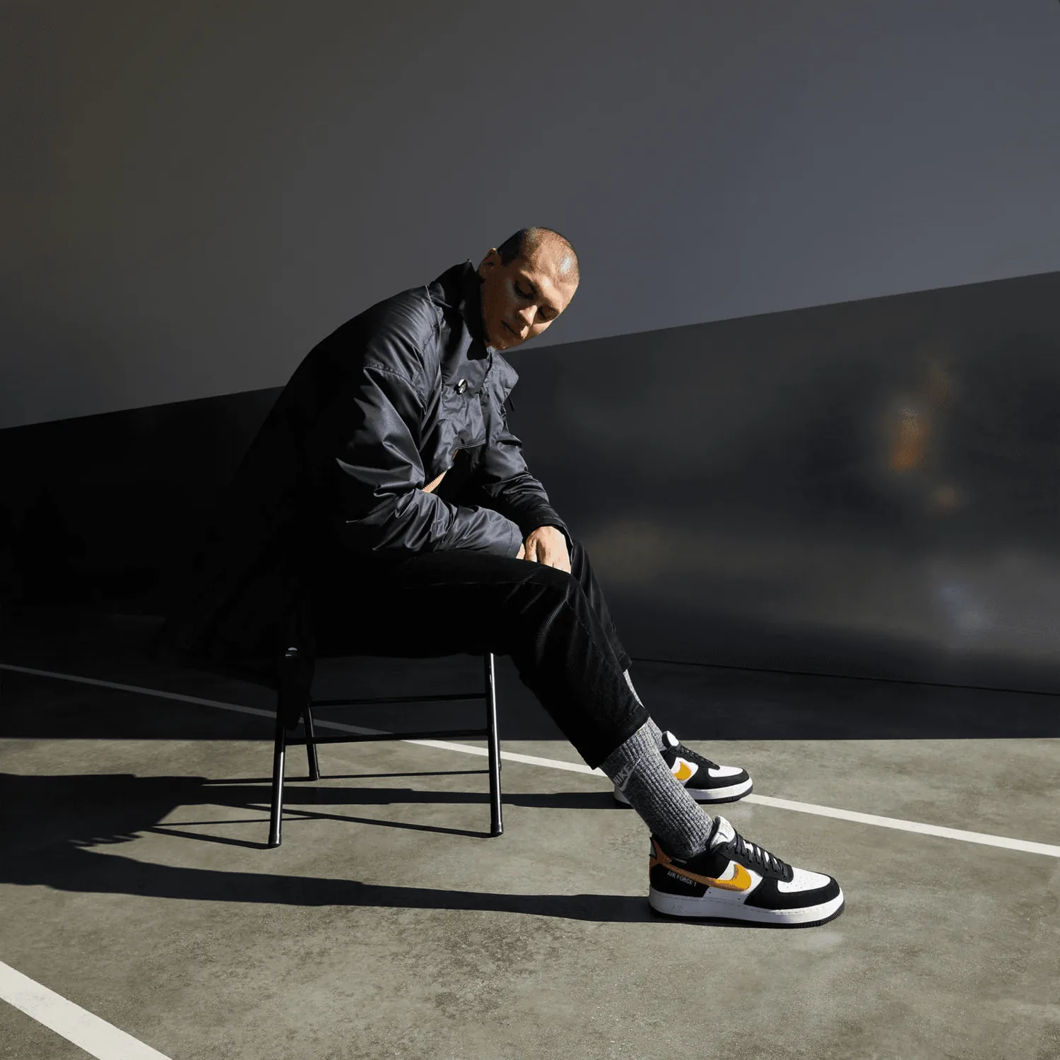 Nike Air Force 1 Low '07 LV8 Athletic Club Black University Gold image 9