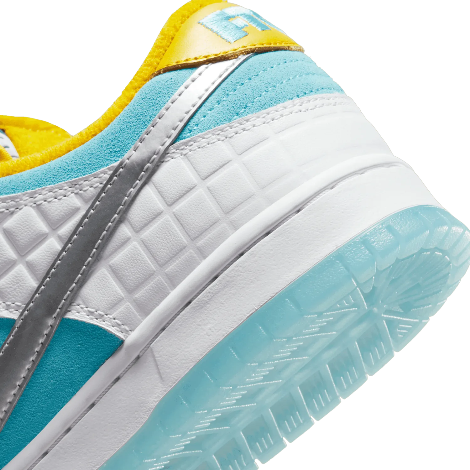 Nike SB Dunk Low FTC Lagoon Pulse image 9