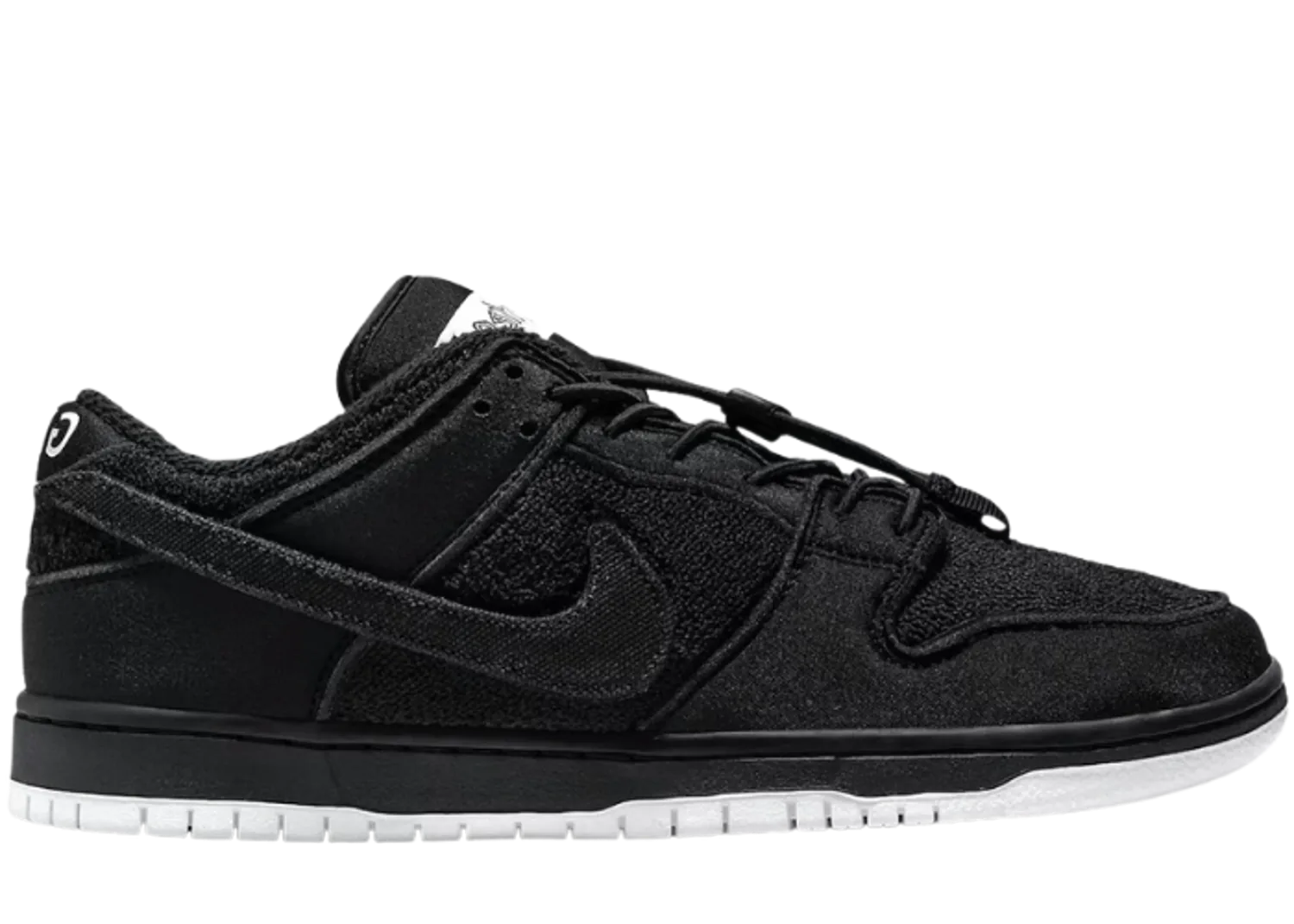 Nike SB Dunk Low Gnarhunters