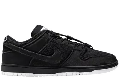 Nike SB Dunk Low Gnarhunters
