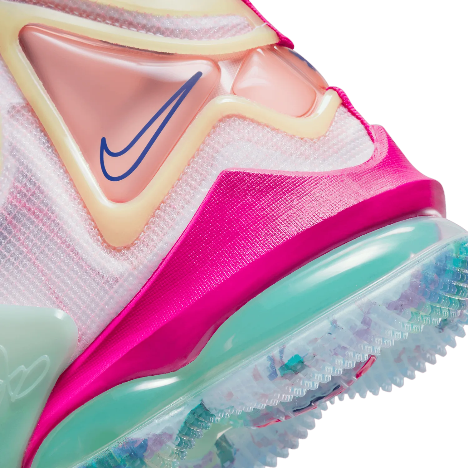 Nike LeBron 19 Valentine's Day Love Letter image 7