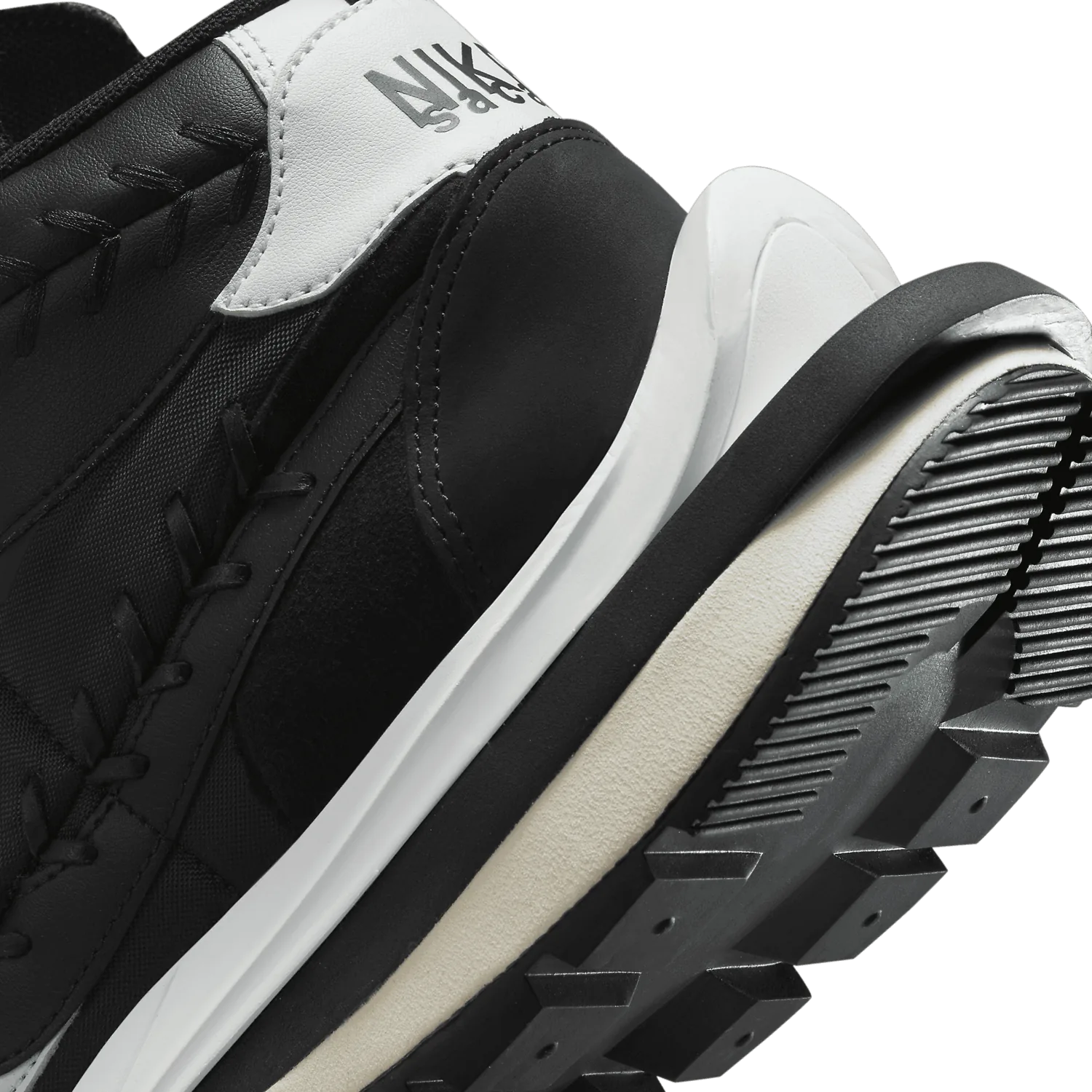 Nike Vaporwaffle sacai Jean Paul Gaultier Black White image 7