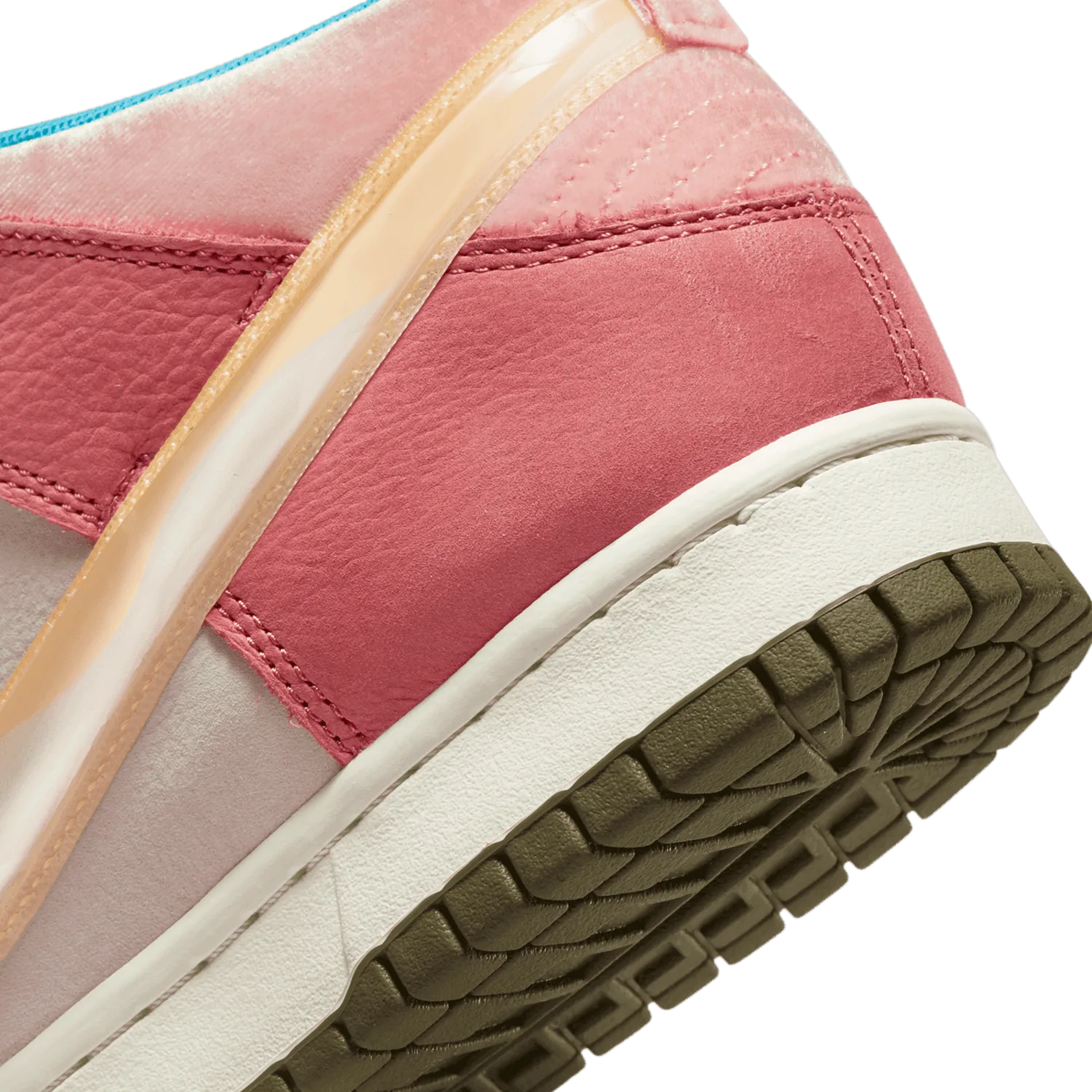 Nike Dunk Mid Social Status Free Lunch Strawberry Milk image 12