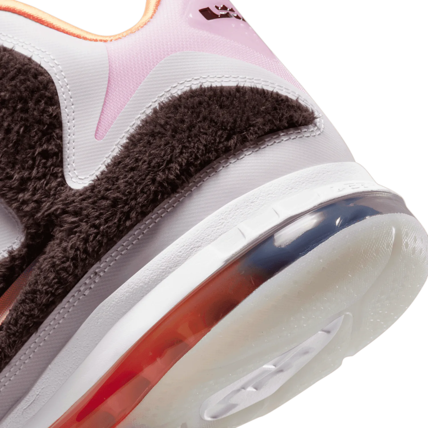 Nike LeBron 9 Regal Pink image 9