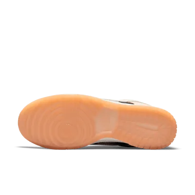 Nike Dunk Low Rooted in Peace