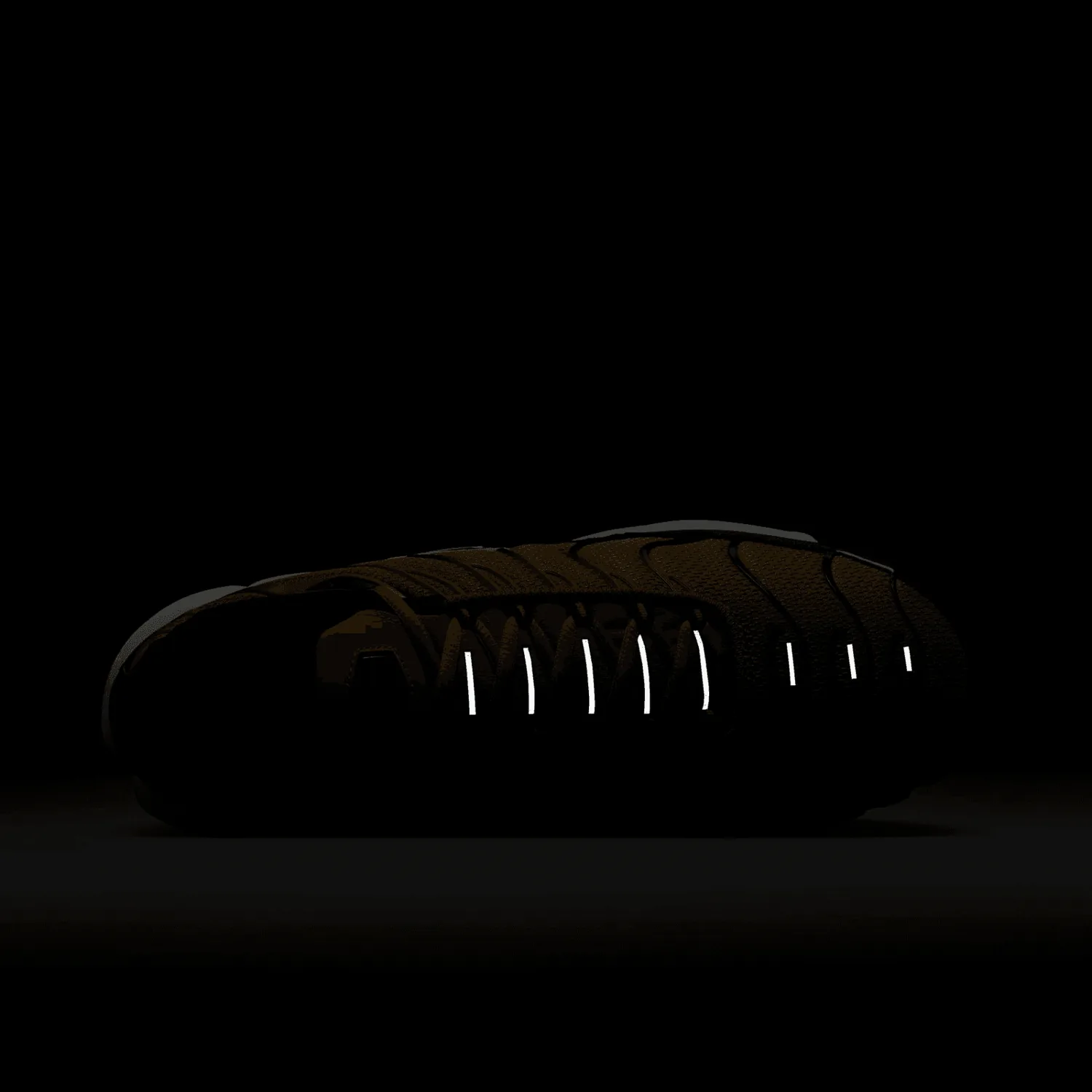 Nike Air Max Plus Golden Harvest Black image 7