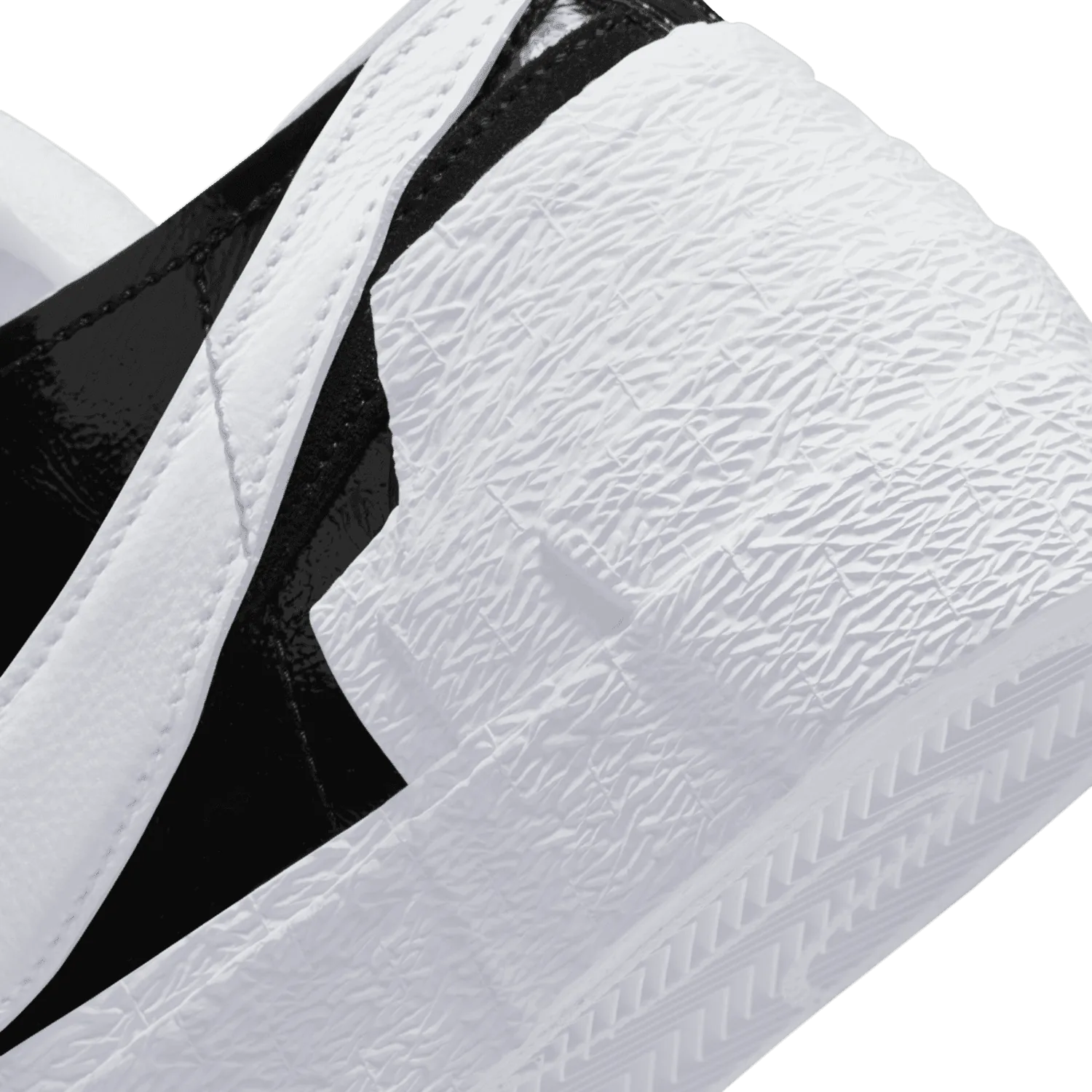 Nike Blazer Low Sacai Black Patent image 9