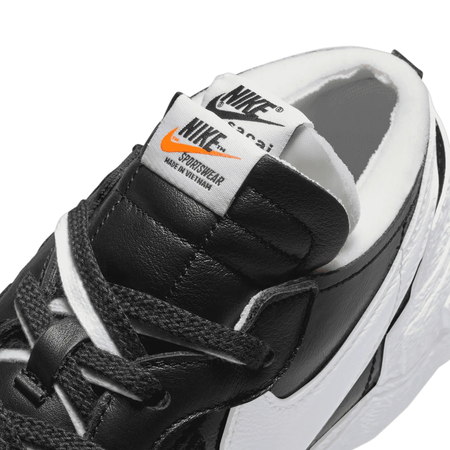 Nike Blazer Low Sacai Black Patent image 10