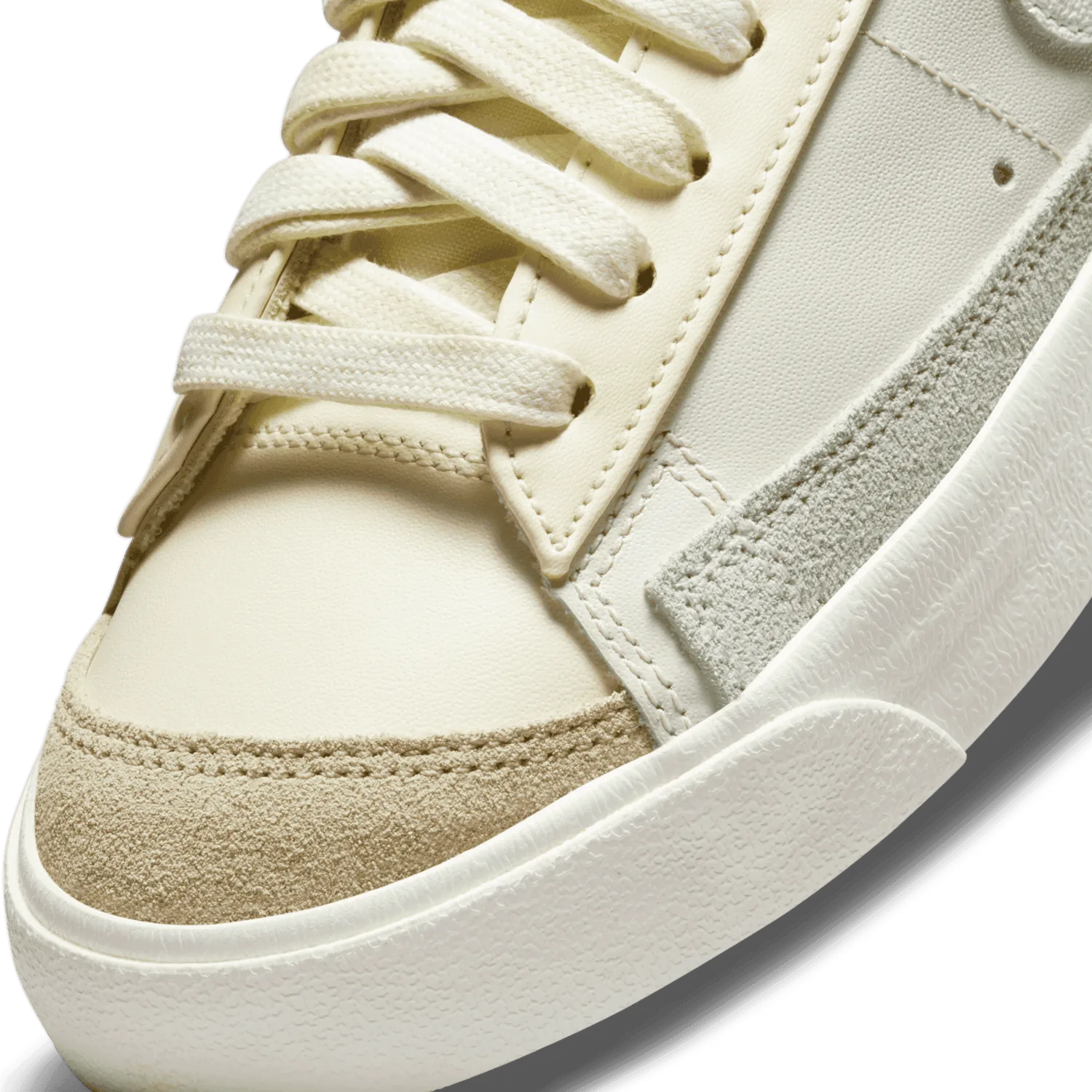 Nike Blazer Low '77 Shoes image 6